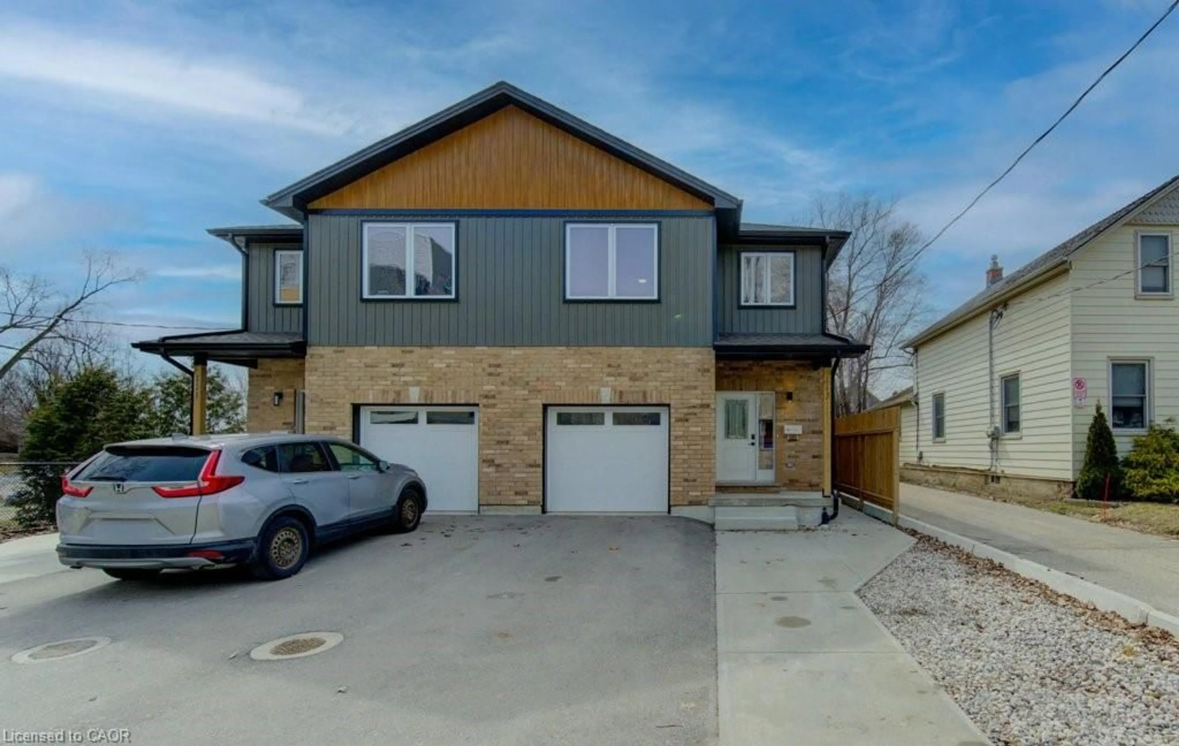 Unknown for 113 Walter St, Kitchener Ontario N2G 1S3