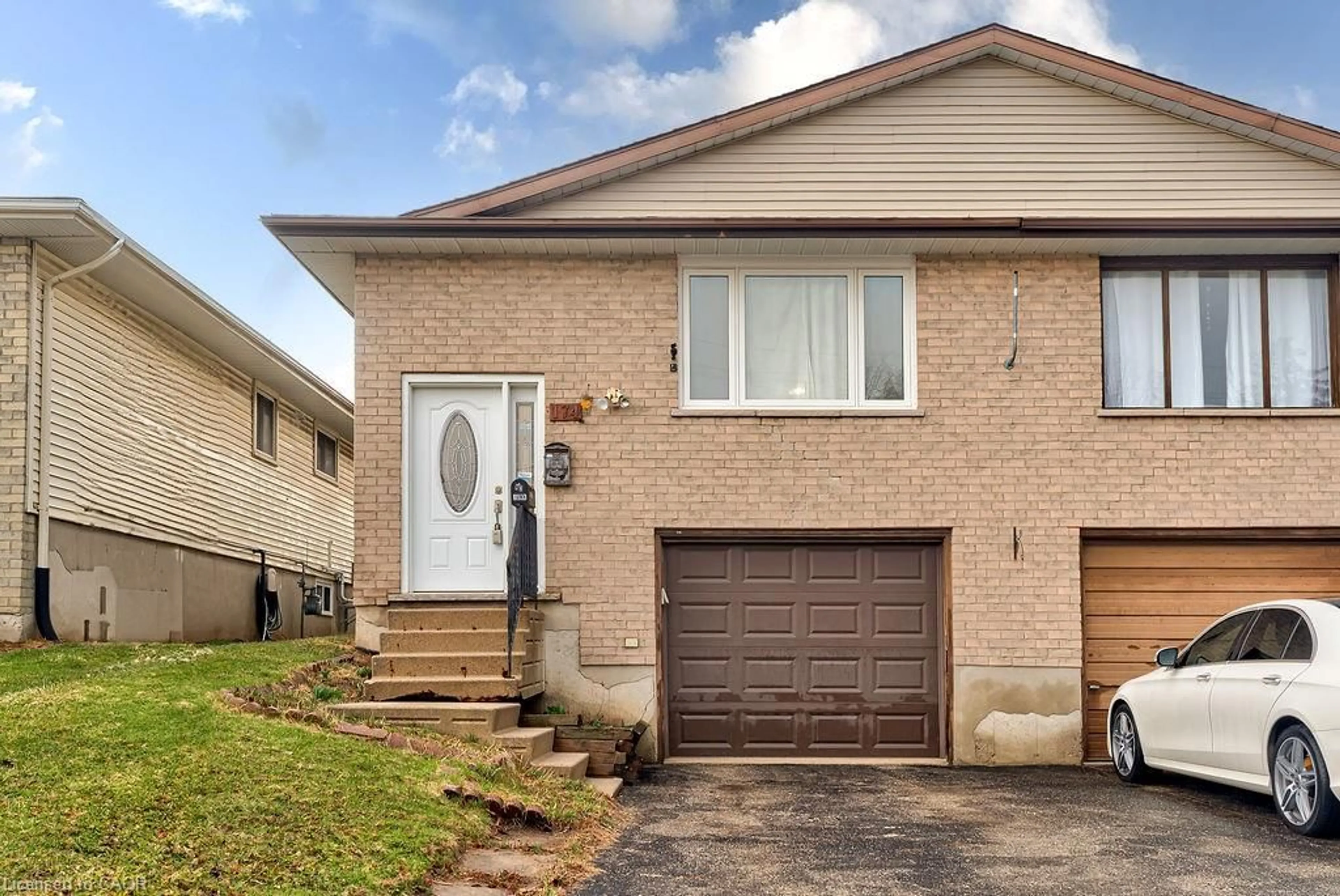 Unknown for 174 Thaler Ave, Kitchener Ontario N2A 1R5