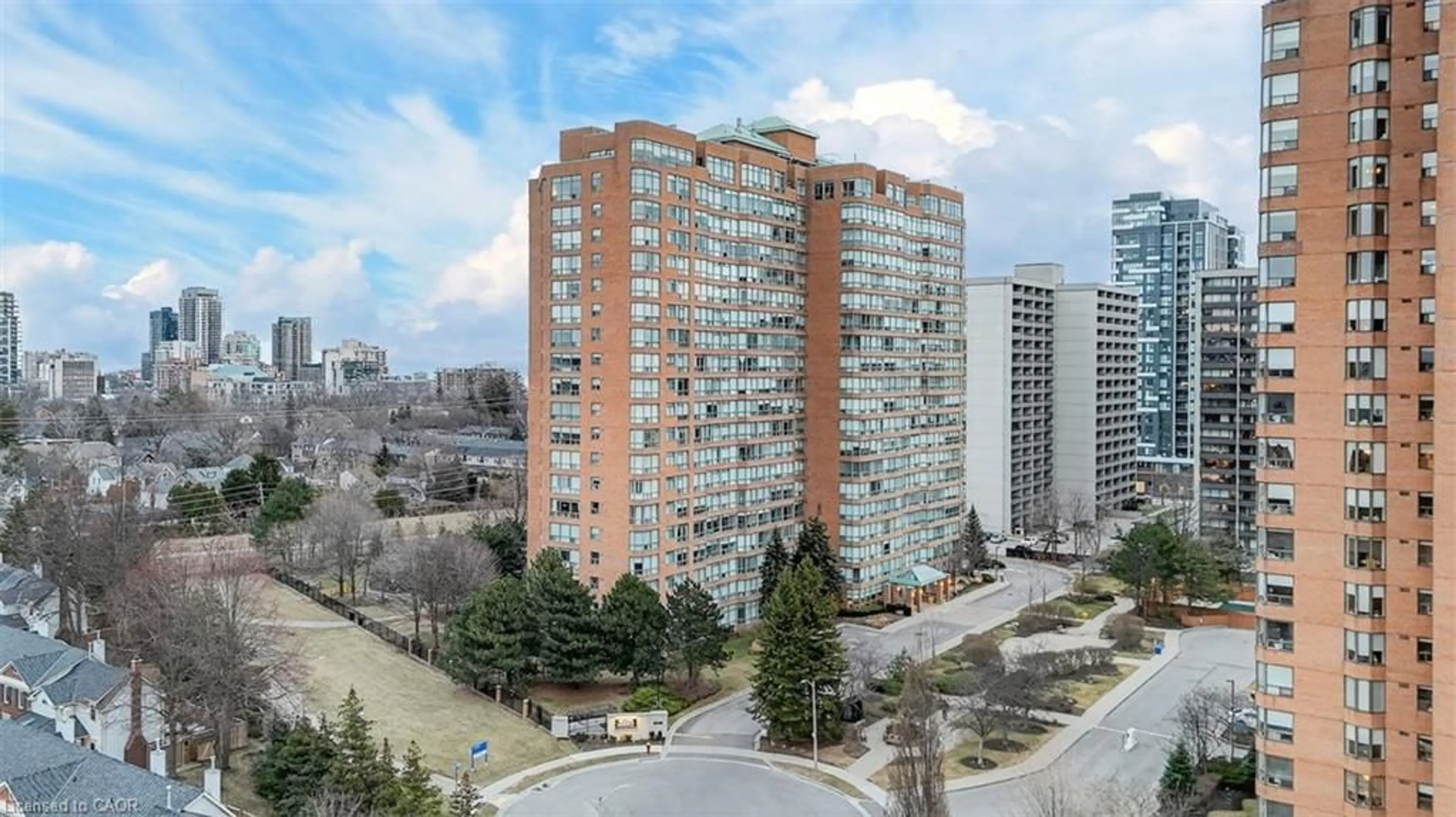 A pic from outside/outdoor area/front of a property/back of a property/a pic from drone, city buildings view from balcony for 1276 Maple Crossing Blvd #1912, Burlington Ontario L7S 2J9