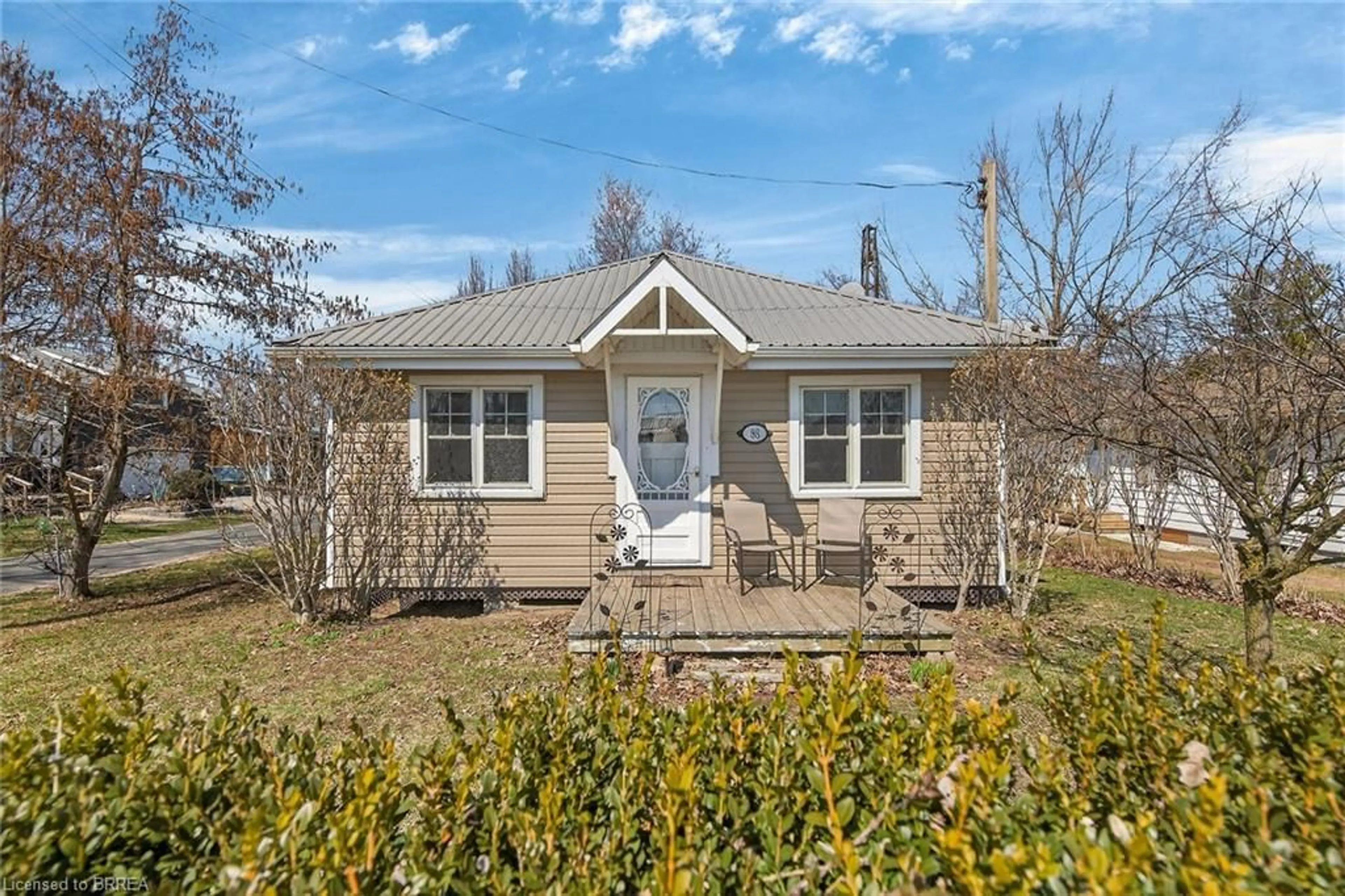 Home with vinyl exterior material, street for 88 Erie Blvd, Long Point Ontario N0E 1M0