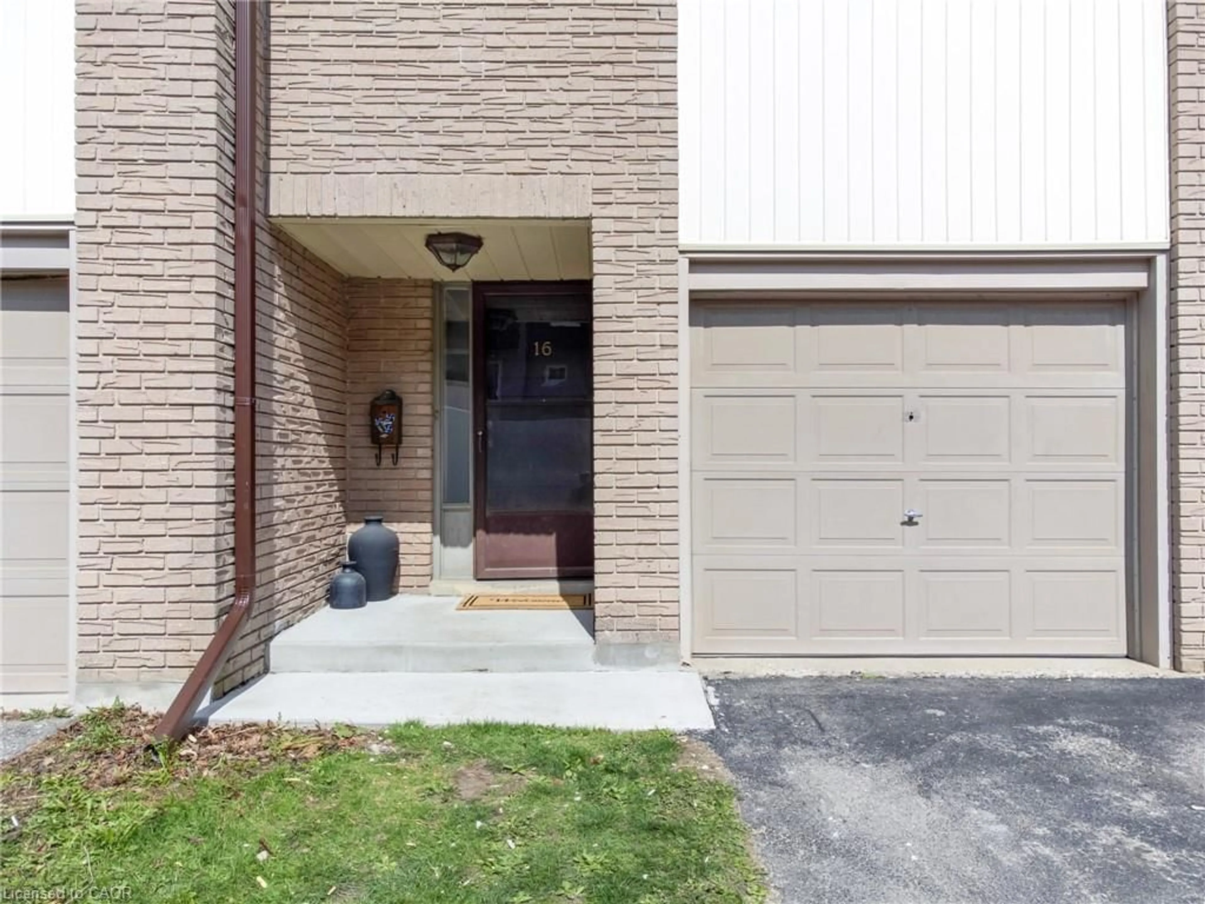 Unknown for 230 Blair Rd #16, Cambridge Ontario N1S 2J8