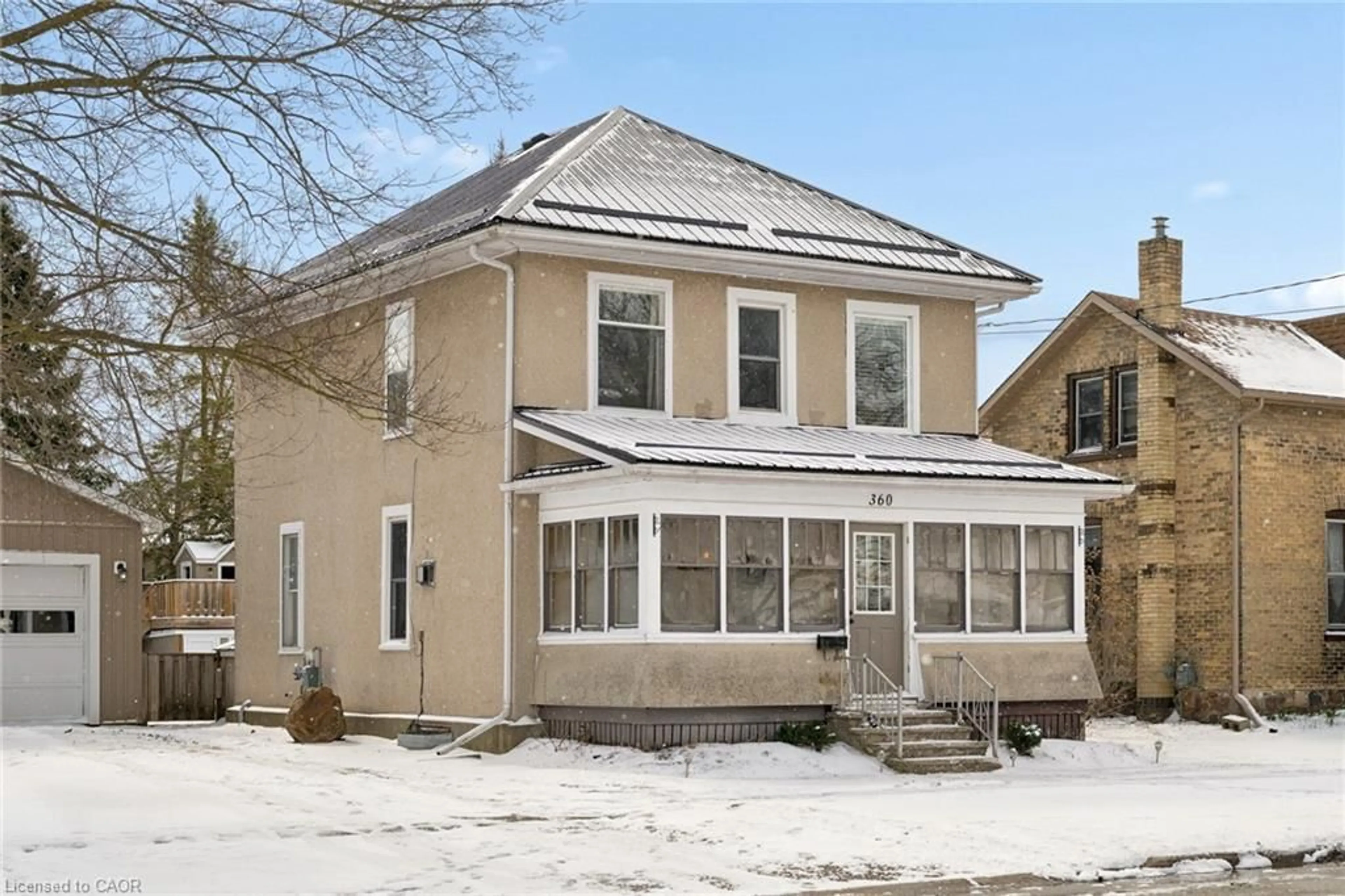 Unknown for 360 Queen St, Palmerston Ontario N0G 2P0