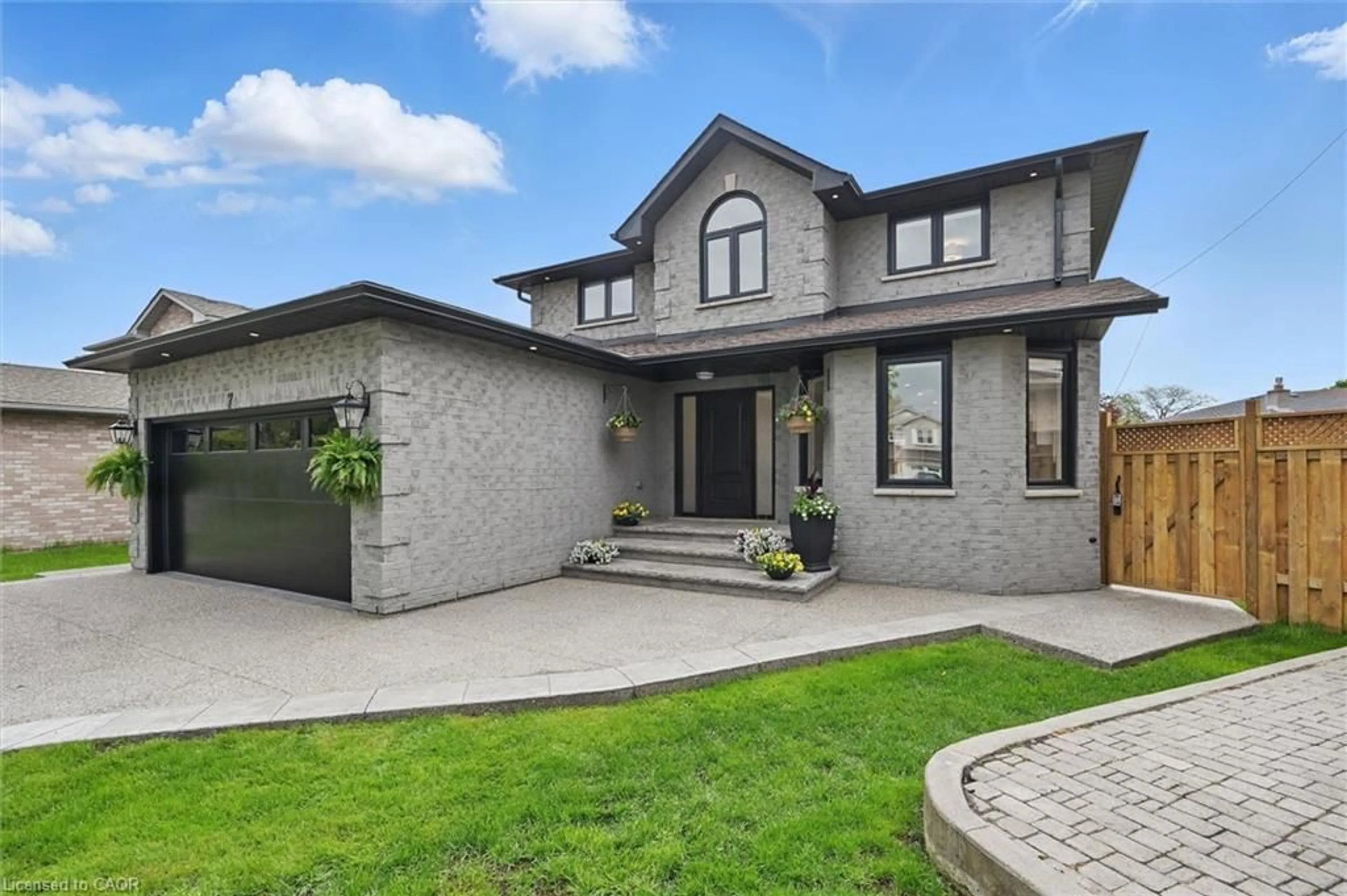 Home with brick exterior material, street for 7 Grandview Ave, Stoney Creek Ontario L8E 5A5