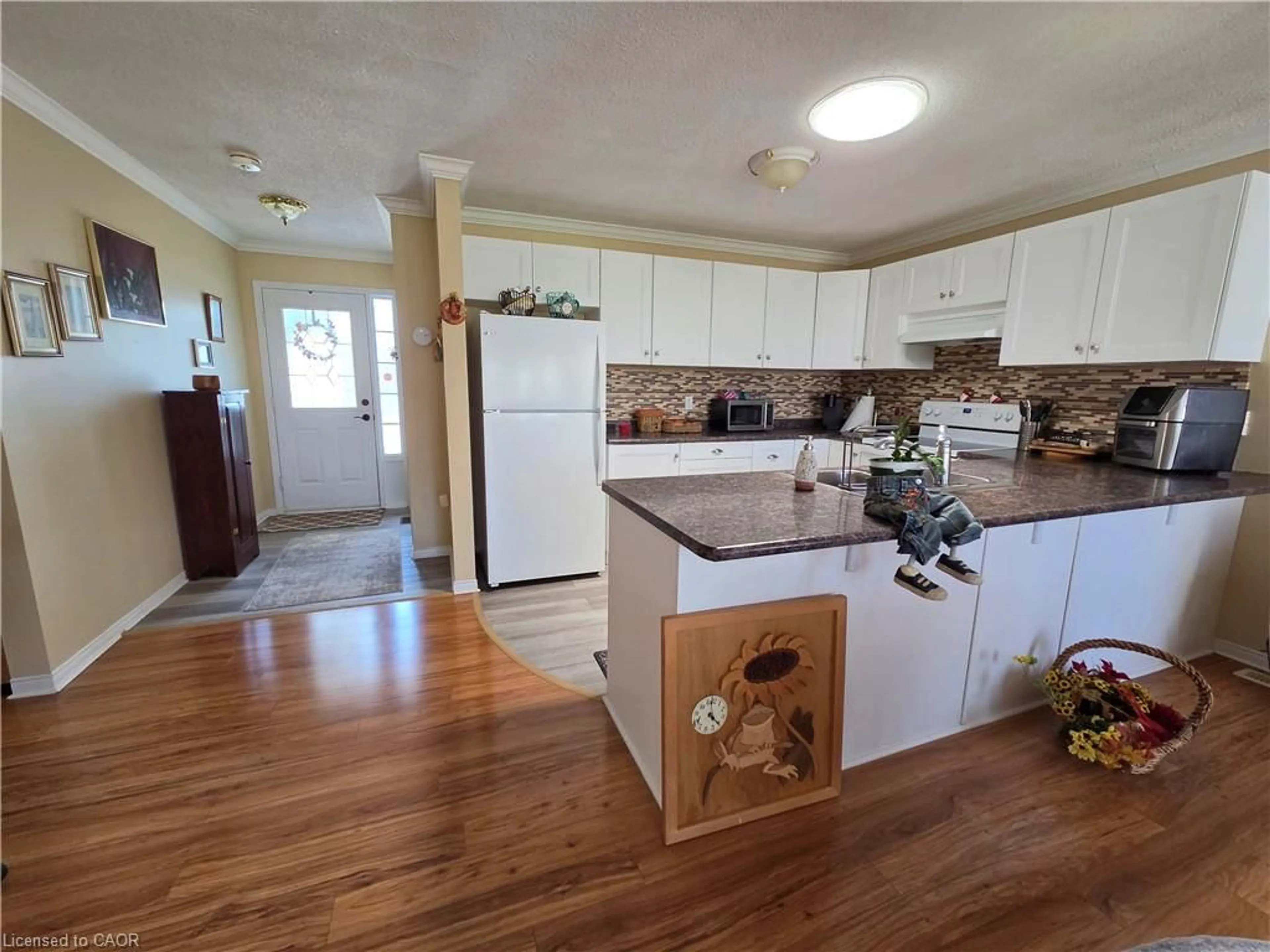 Open concept kitchen, unknown for 14 Mallard Walk, Port Rowan Ontario N0E 1M0