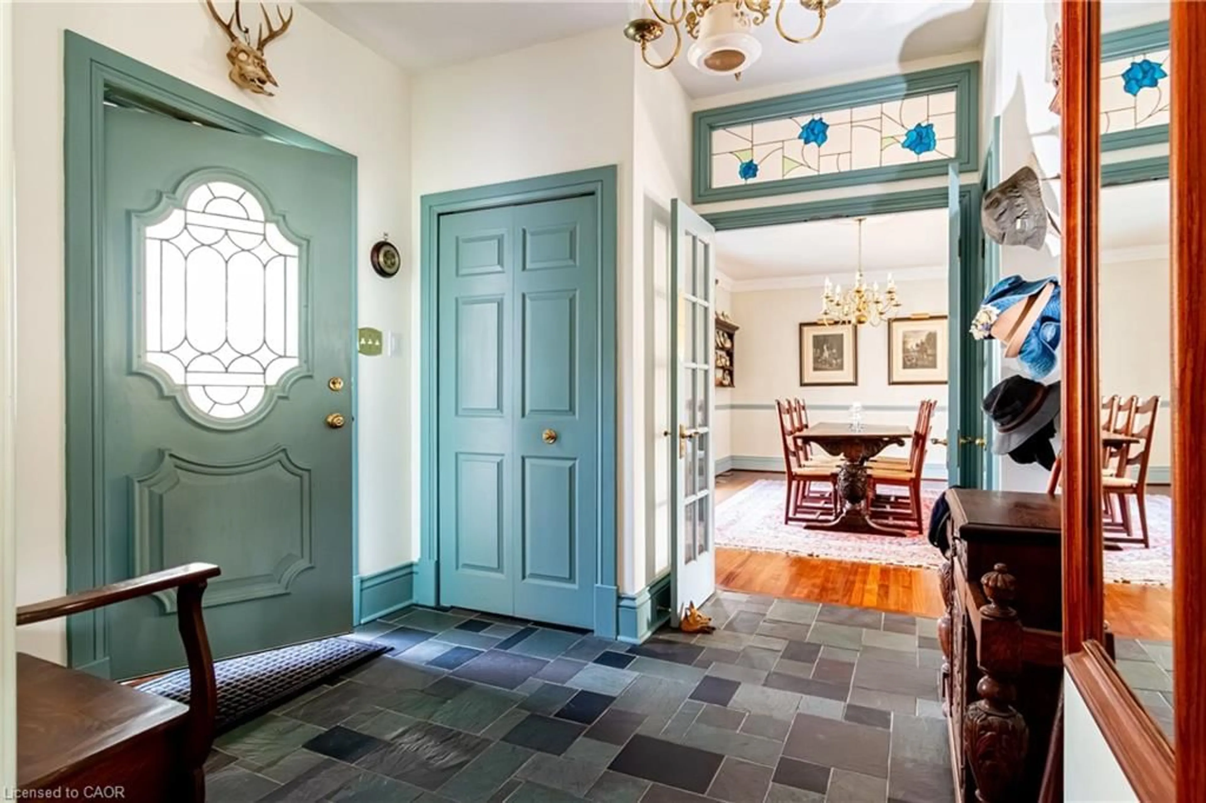 Indoor entryway for 347 Lynden Rd, Lynden Ontario L0R 1T0