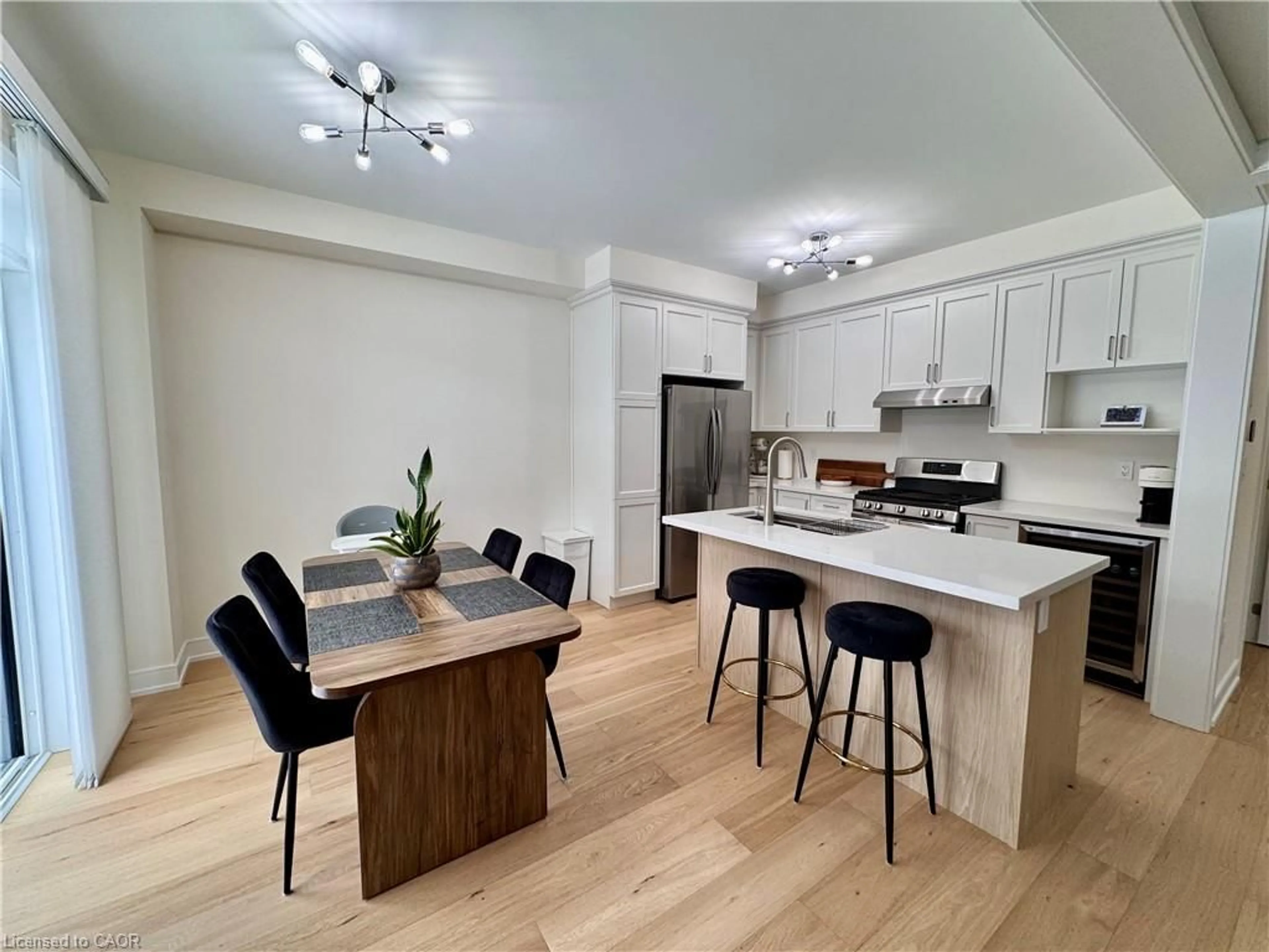 Open concept kitchen, wood/laminate floor for 27 Ferguson St, Erin Ontario N0B 1T0