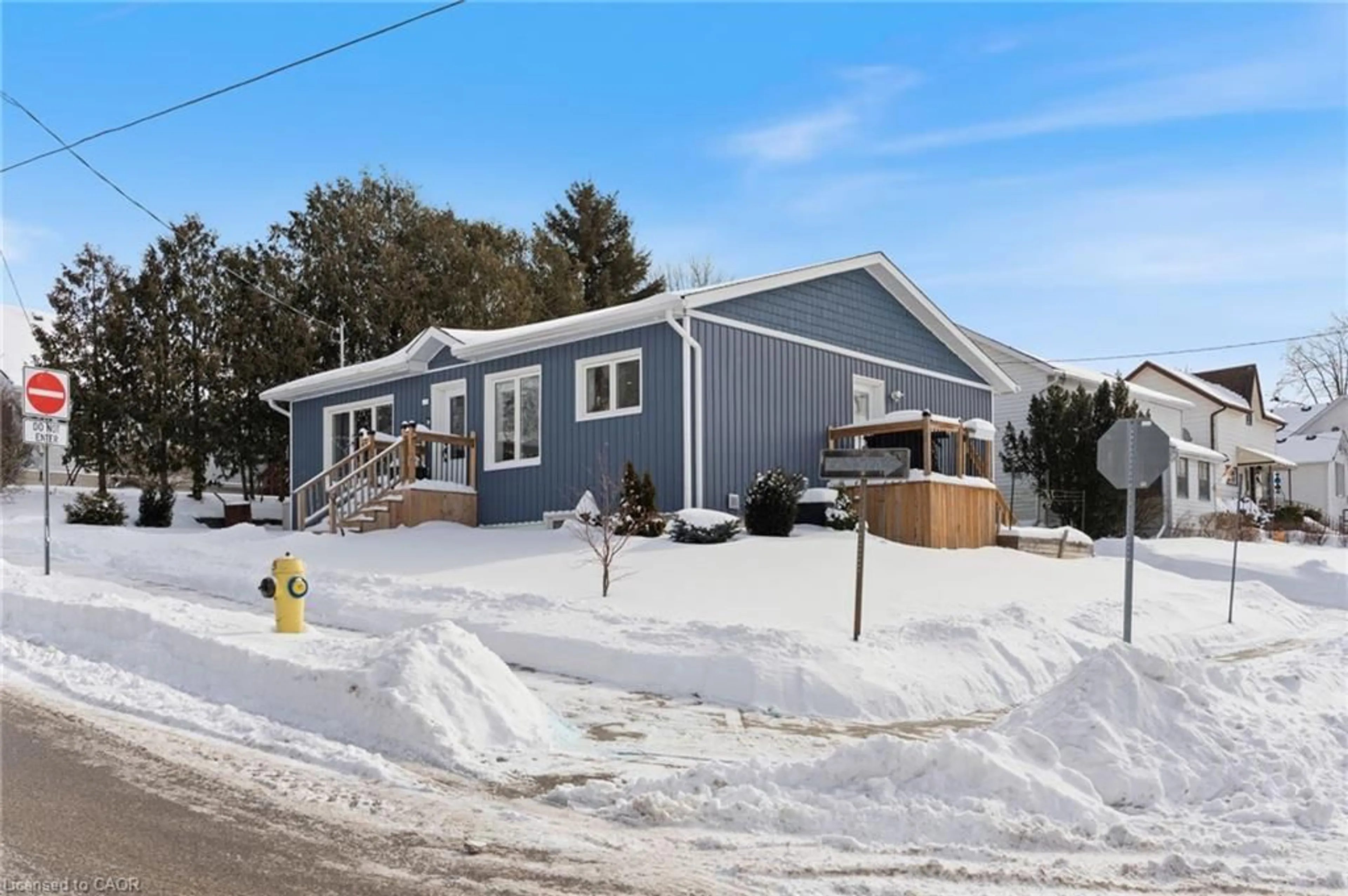 Unknown for 32 Nichol St, Waterford Ontario N0E 1Y0