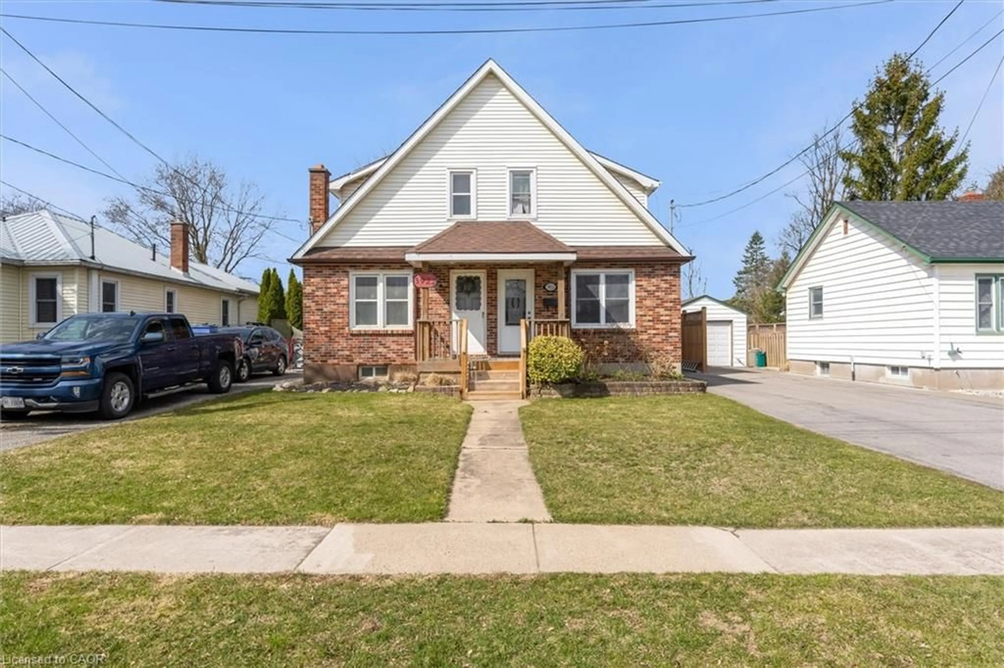 Home with brick exterior material, street for 3924 Fletcher Ave, Vineland Ontario L0R 2C0