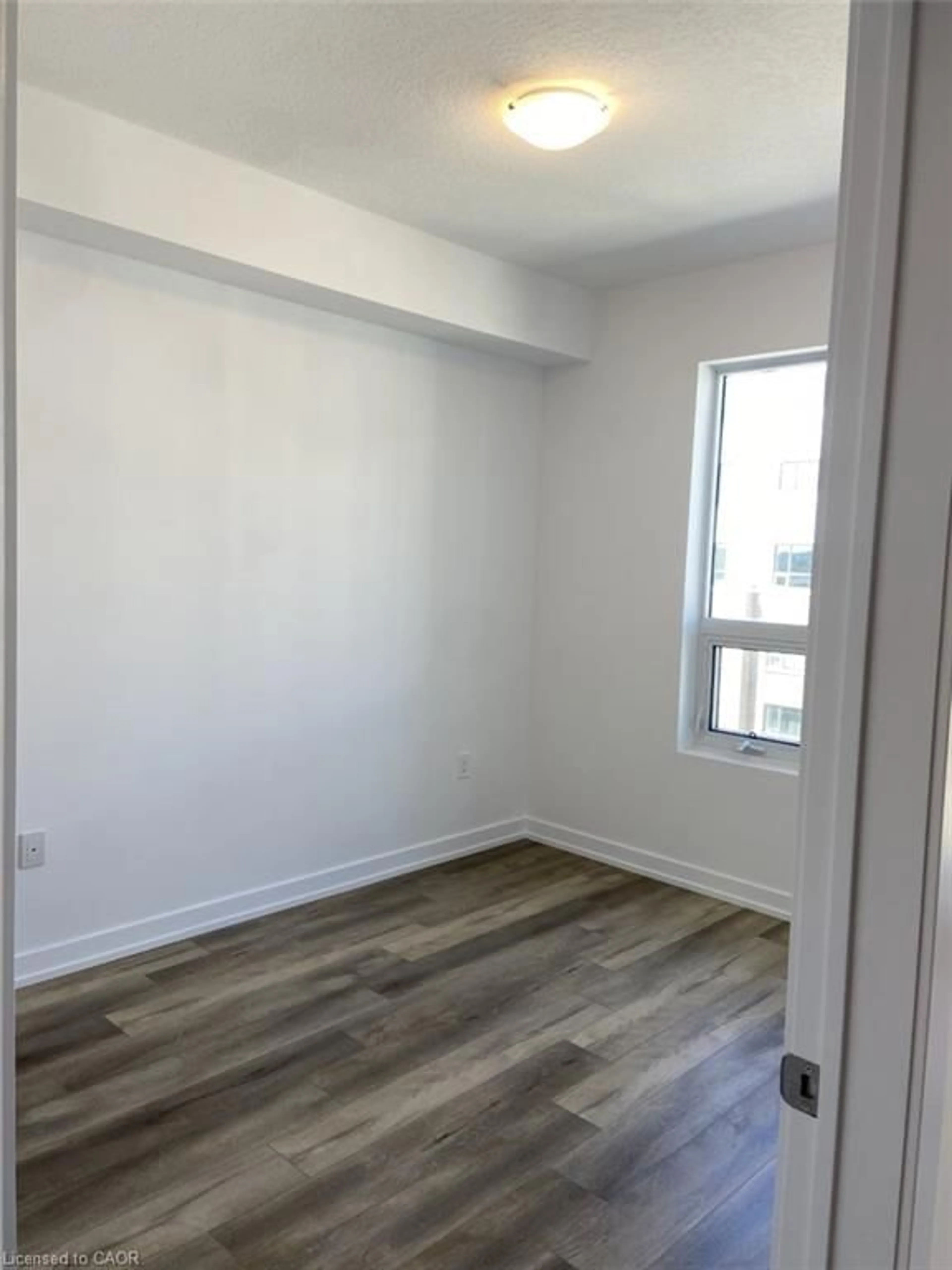 A pic of a room for 5055 Greenlane Rd #424, Hamilton Ontario L0R 1B3