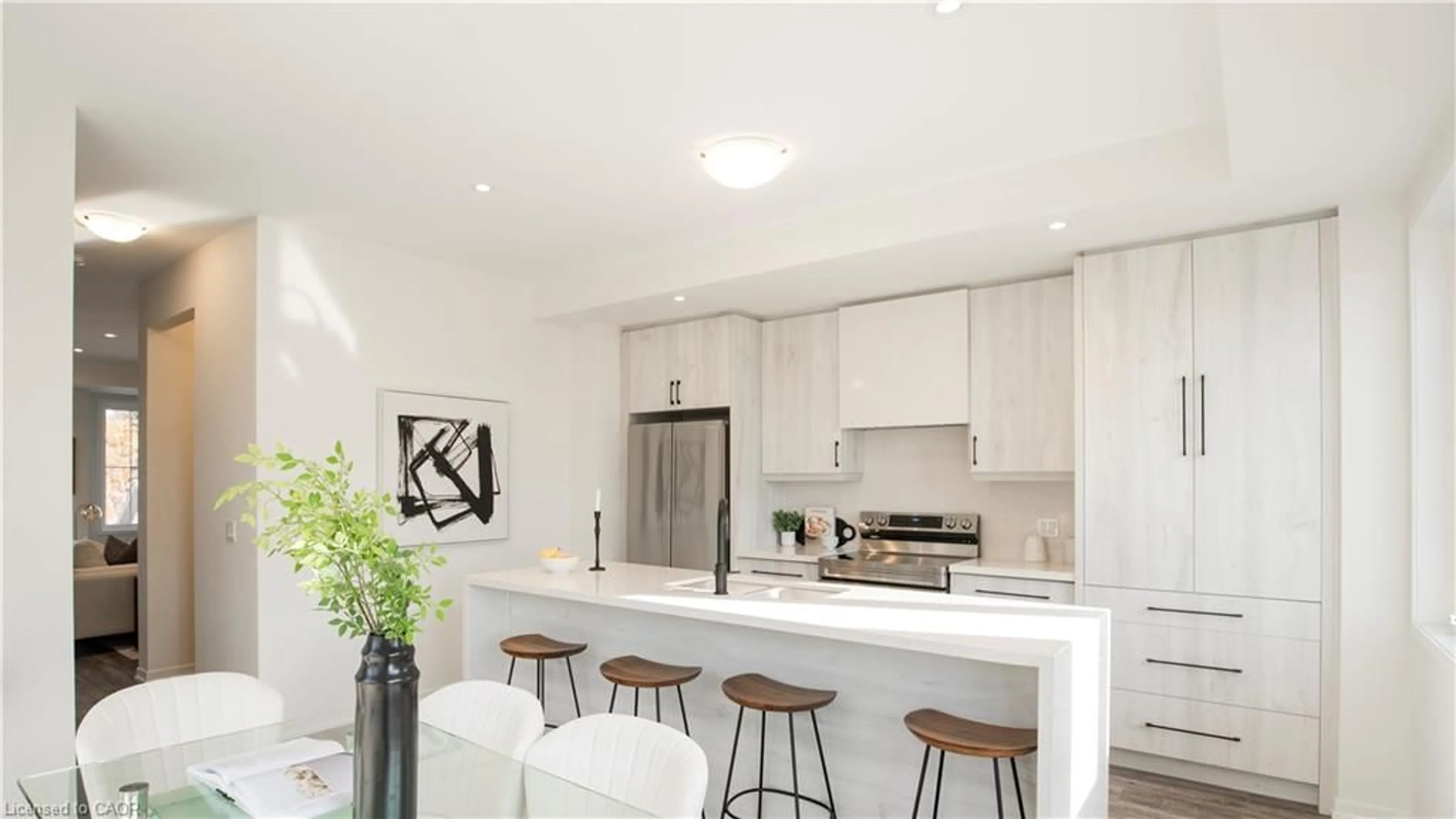 Open concept kitchen, ceramic/tile floor for 21-170 Attwater Dr, Cambridge Ontario N1R 5S2