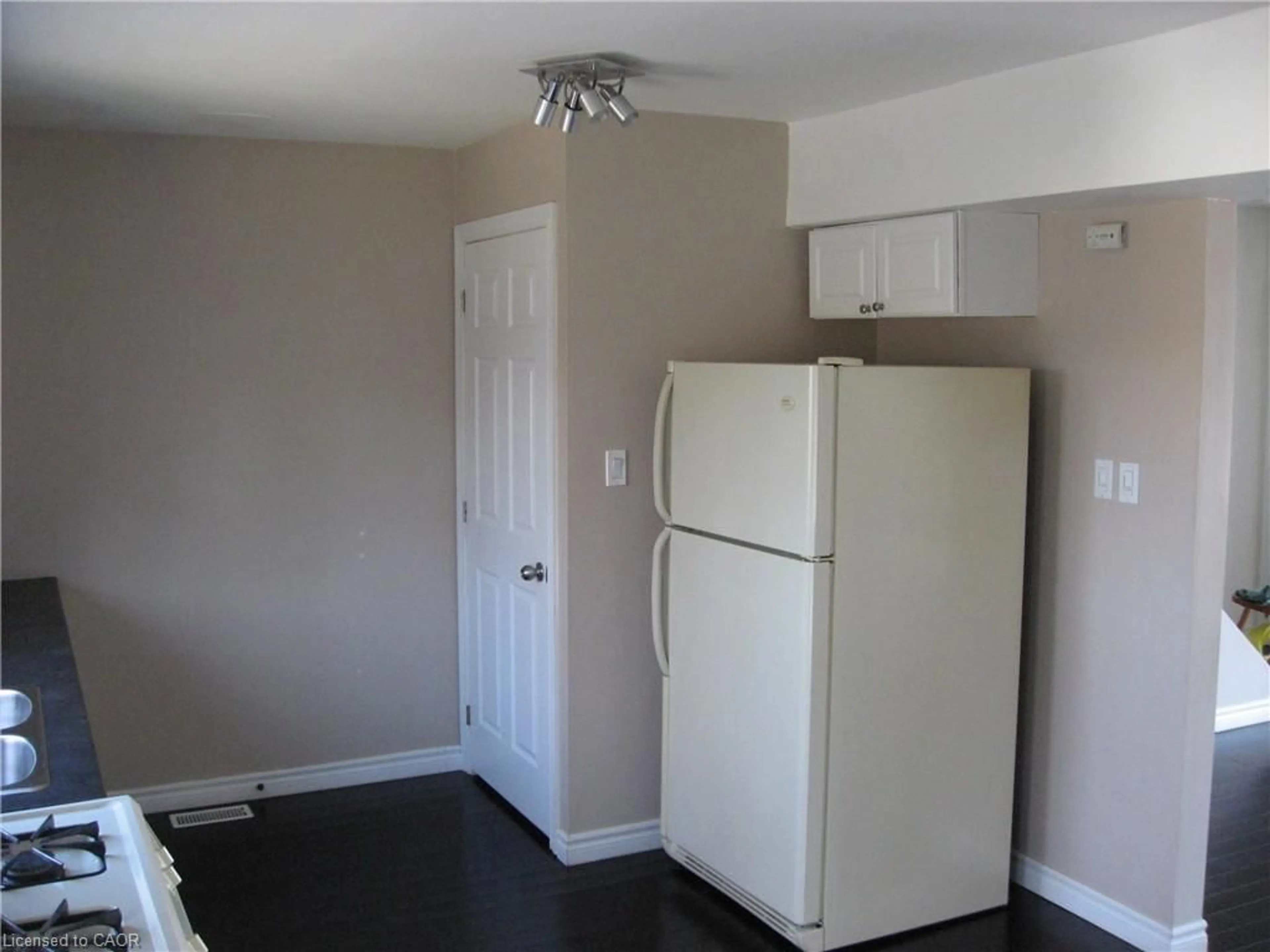 A pic of a room for 124 Avalon Pl, Kitchener Ontario N2M 4N7