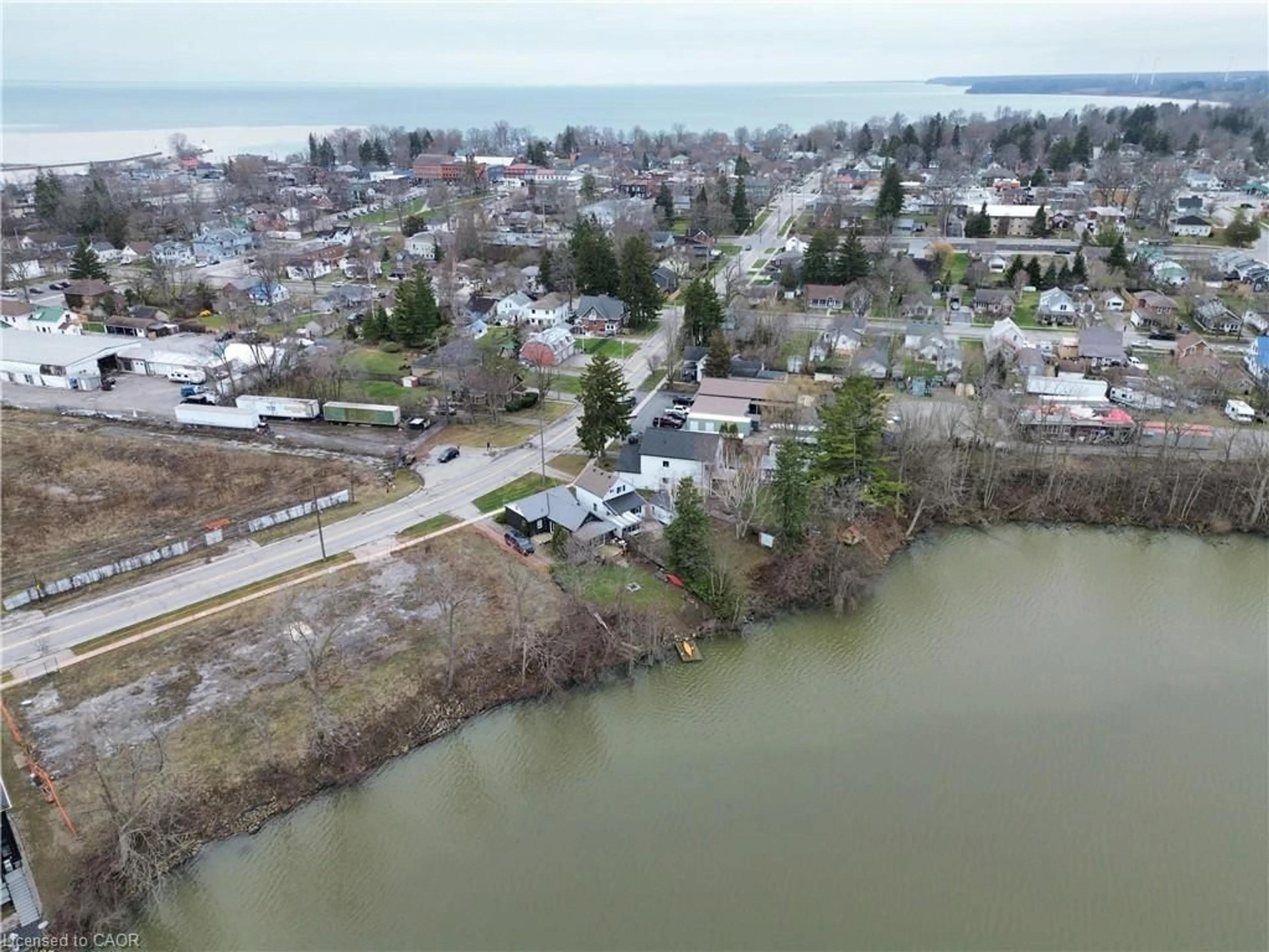 A pic from outside/outdoor area/front of a property/back of a property/a pic from drone, water/lake/river/ocean view for 221 Chapman St, Norfolk Ontario N0A 1N0