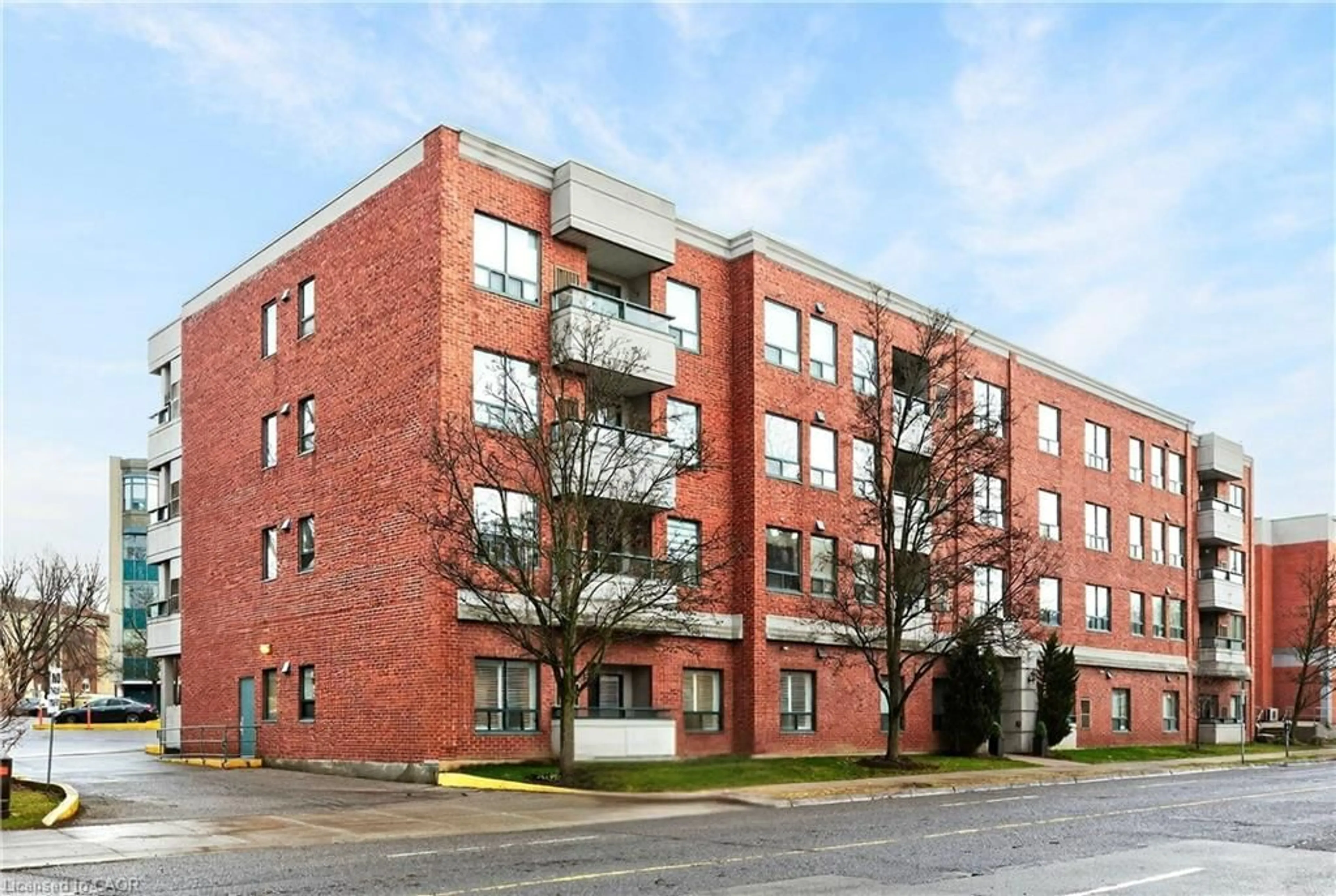Home with brick exterior material, building for 8 Main St #101, Dundas Ontario L9H 2P6