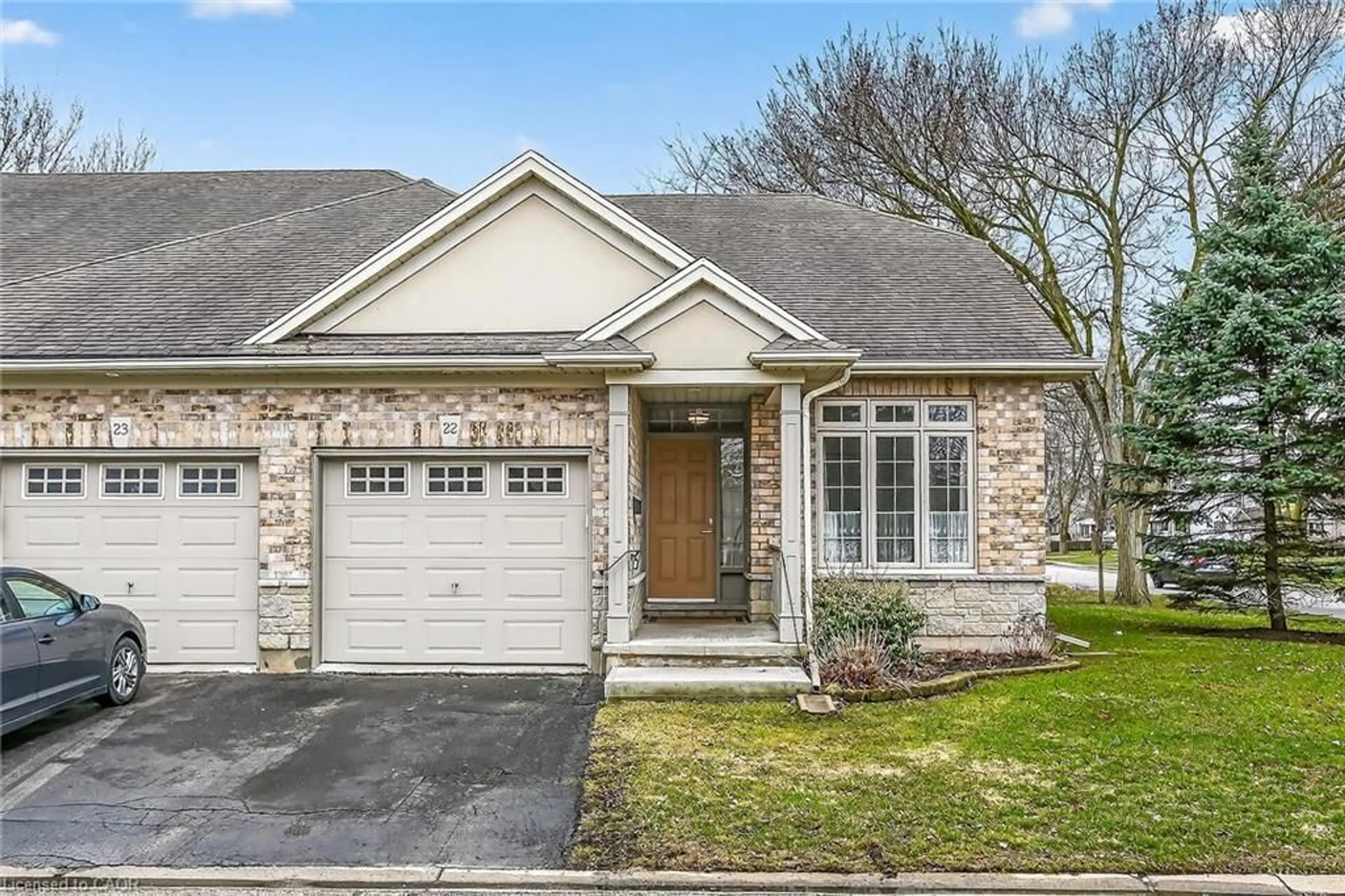 Home with brick exterior material, street for 1041 Pine St #22, Dunnville Ontario N1A 2N1