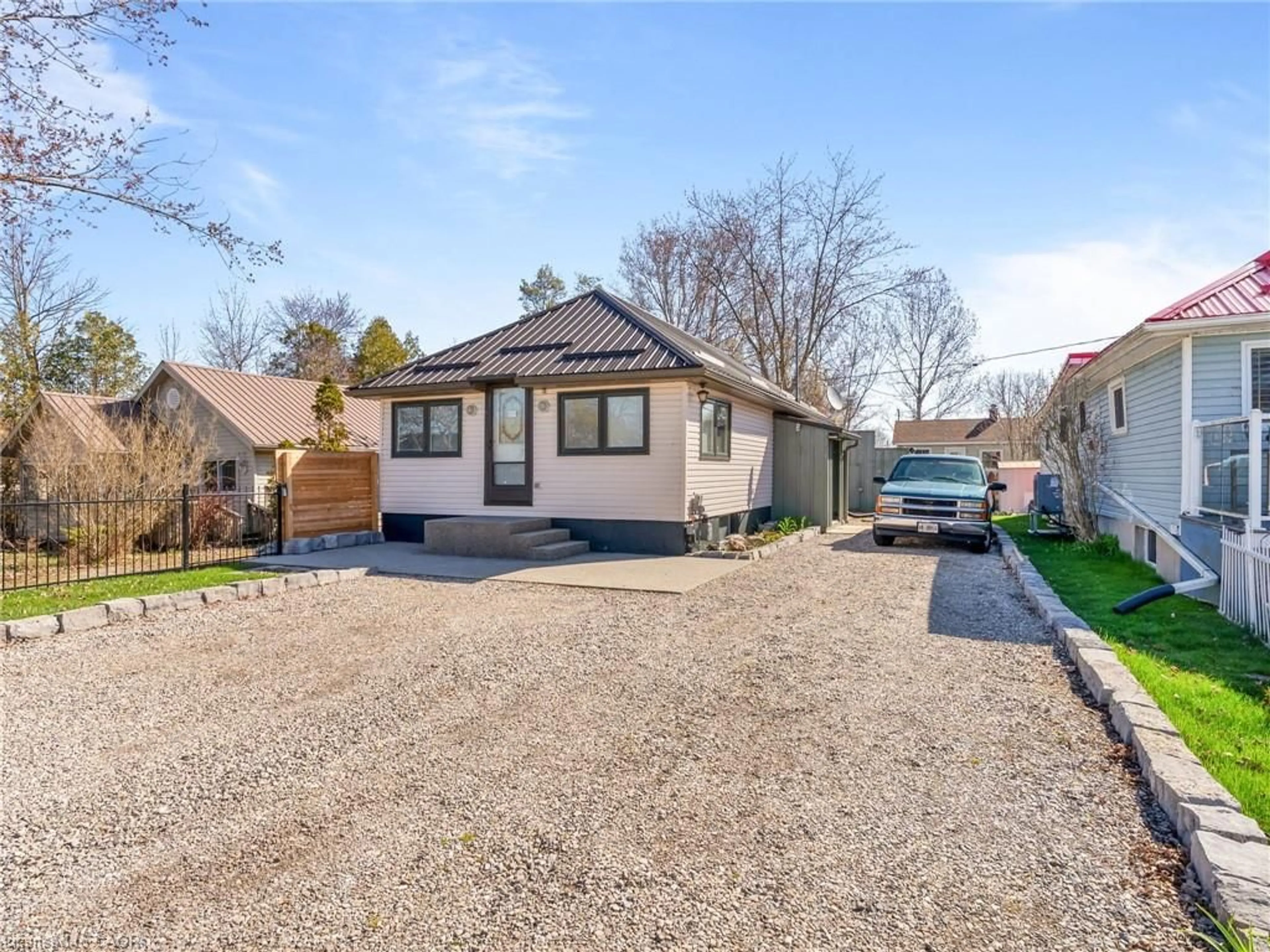 Home with brick exterior material, street for 7 Park St, Nanticoke Ontario N0A 1L0