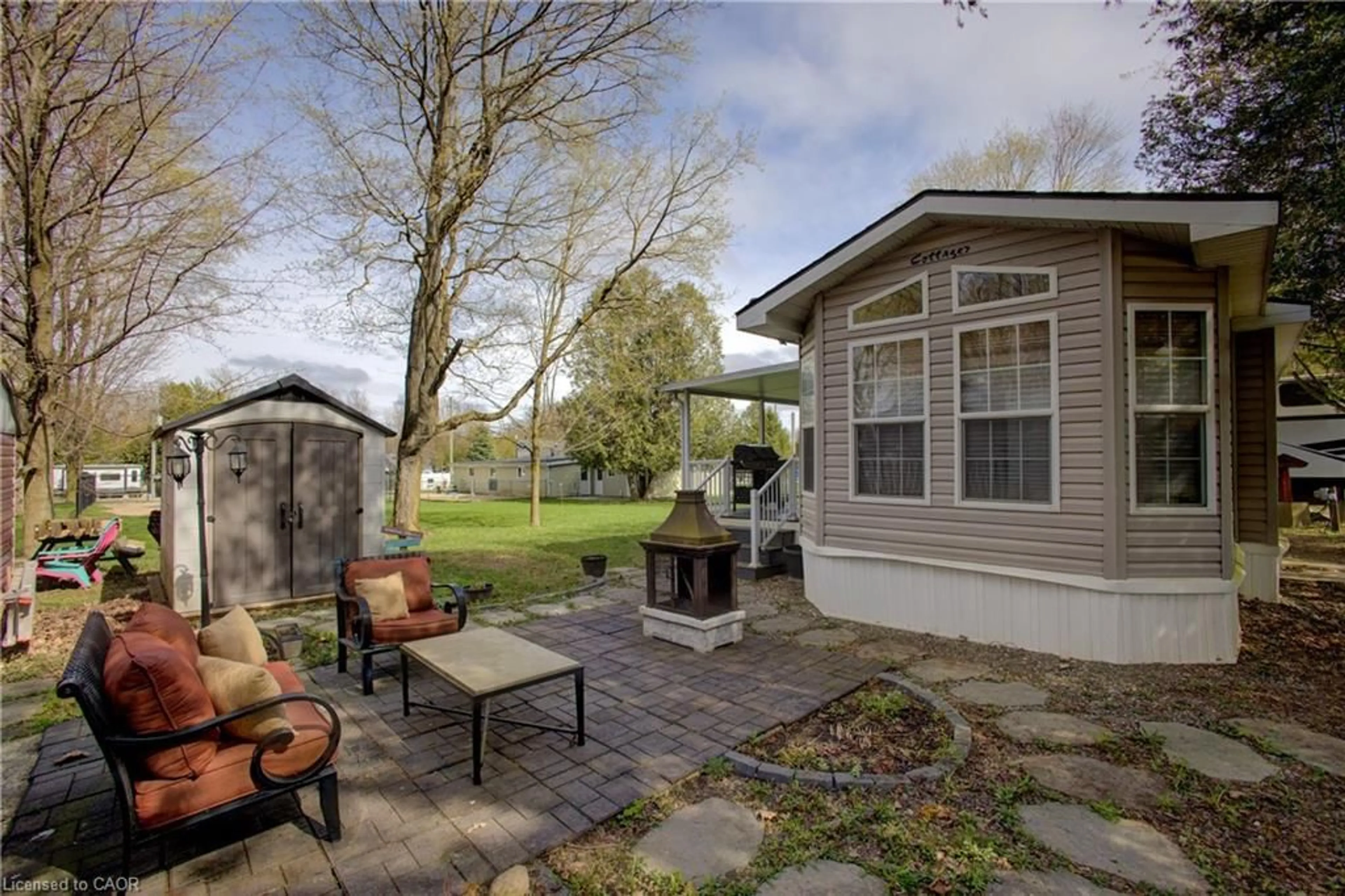 Patio, unknown for 8 Maple, Mount Forest Ontario N0G 2L0