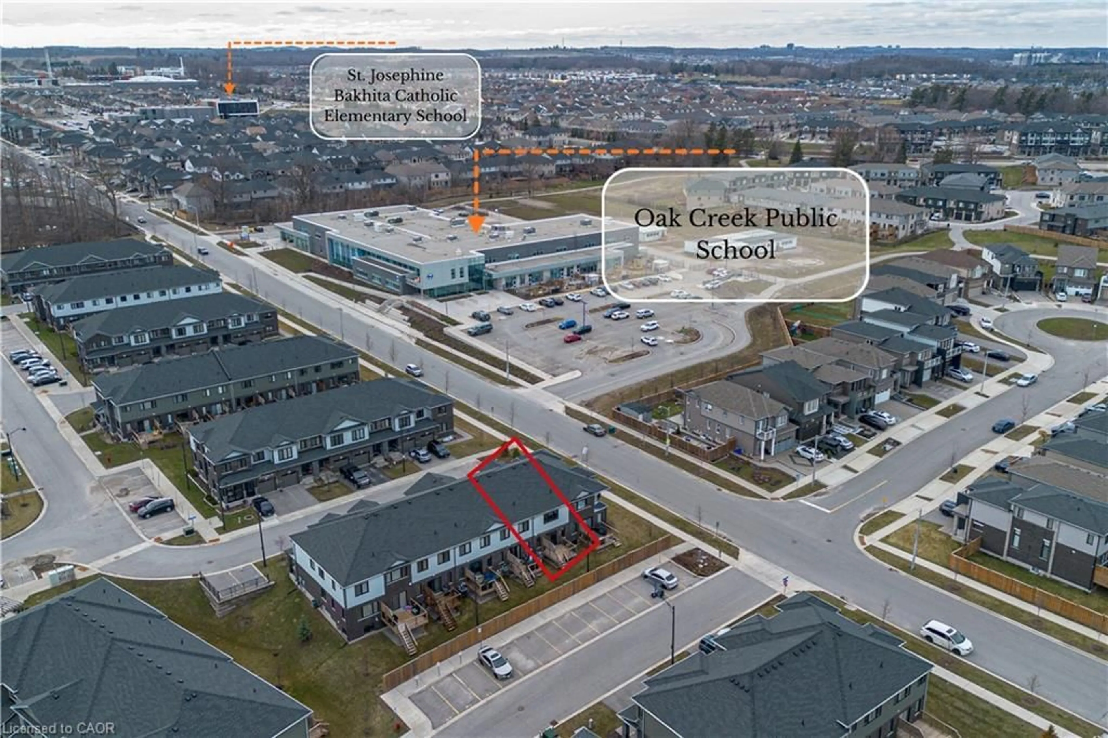 A pic from outside/outdoor area/front of a property/back of a property/a pic from drone, street for 203 Woodmeadow Crt, Kitchener Ontario N2R 1W6