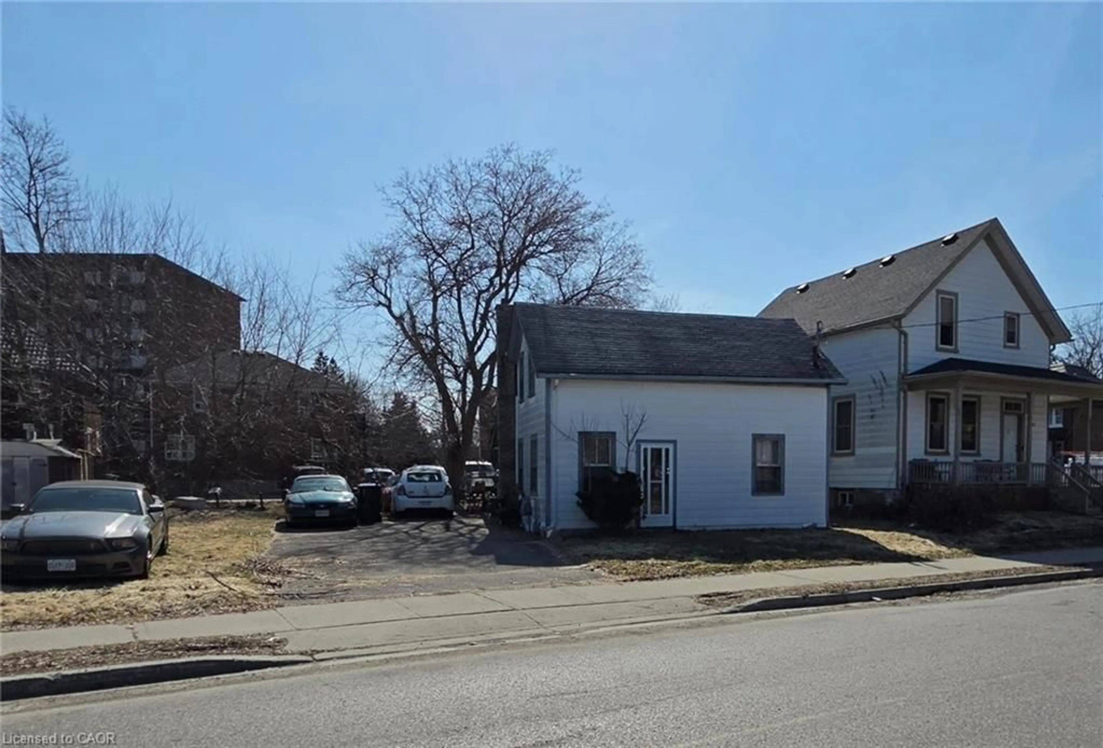 Unknown for 555 Park St, Kitchener Ontario N2G 1N8