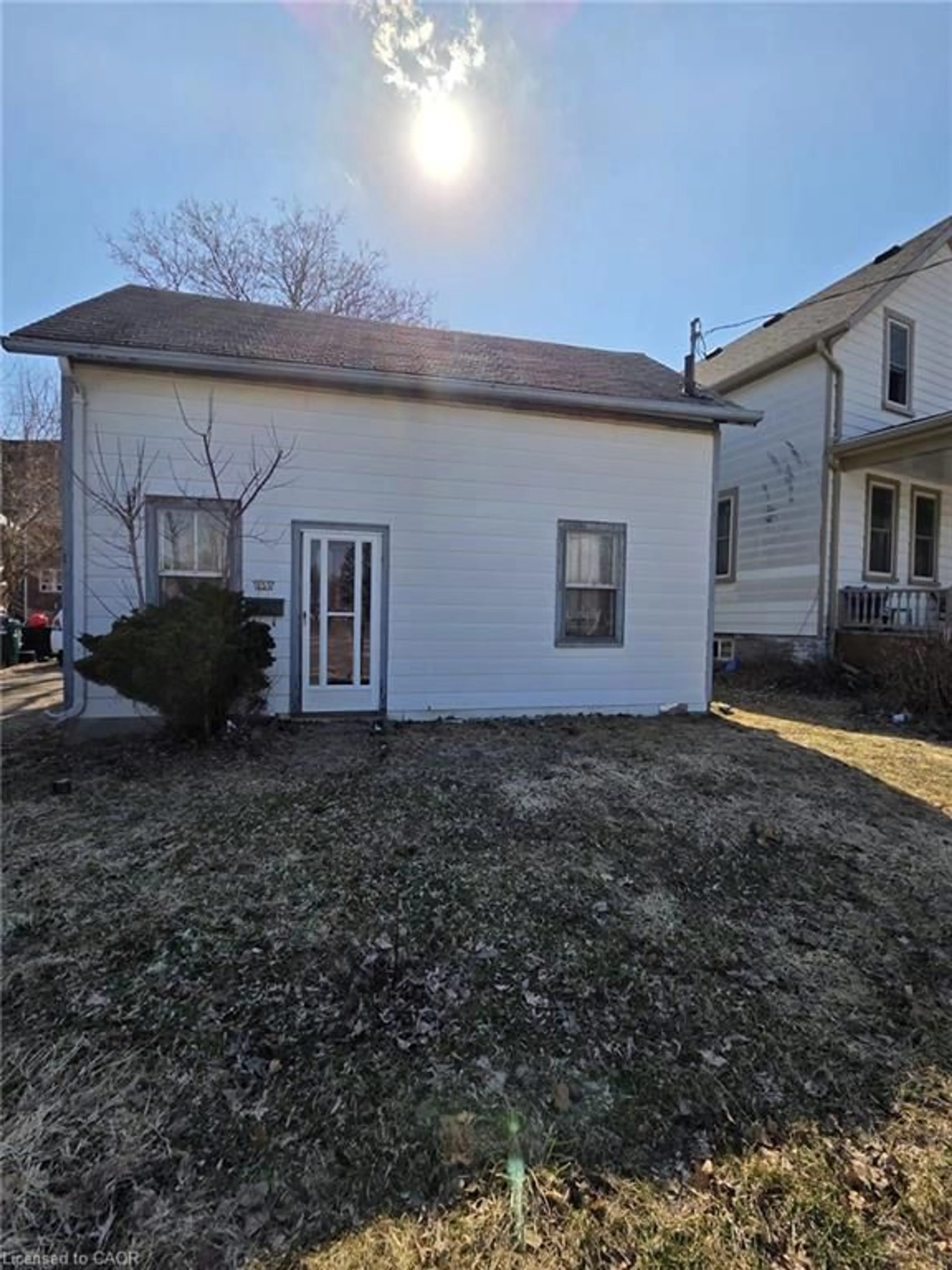 Unknown for 555 Park St, Kitchener Ontario N2G 1N8