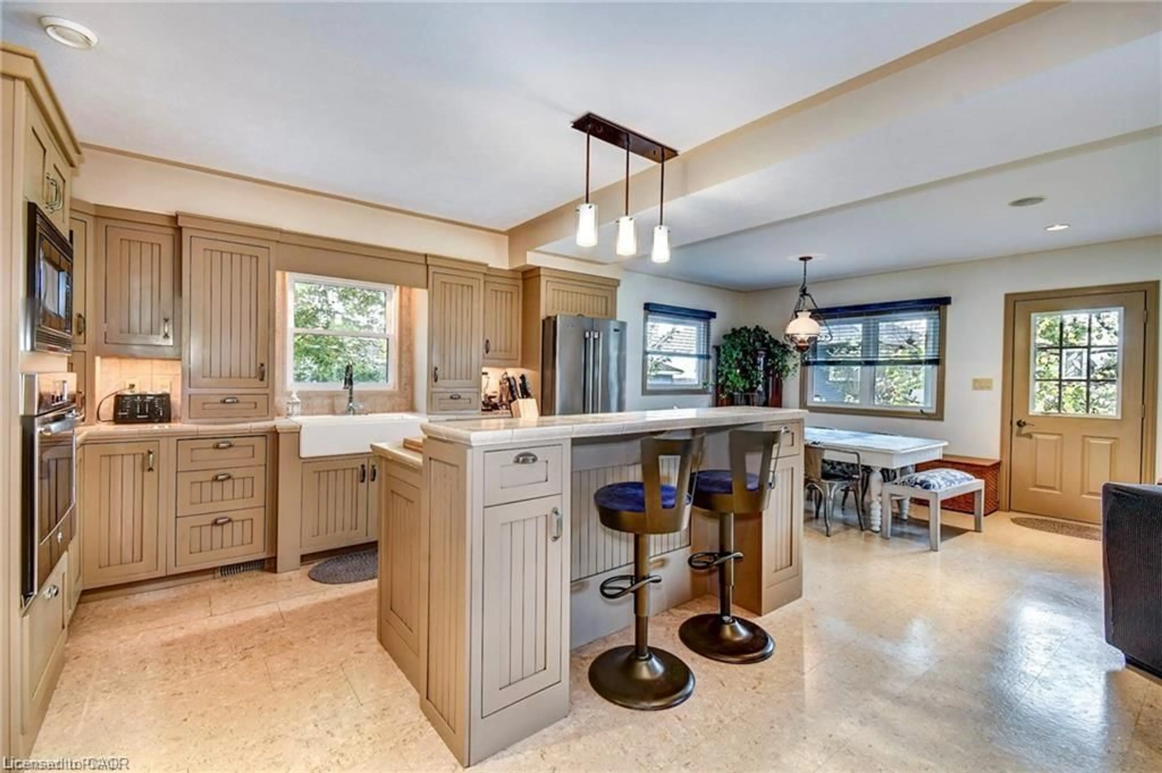 Open concept kitchen, ceramic/tile floor for 37C Cedar Dr, Turkey Point Ontario N0E 1T0