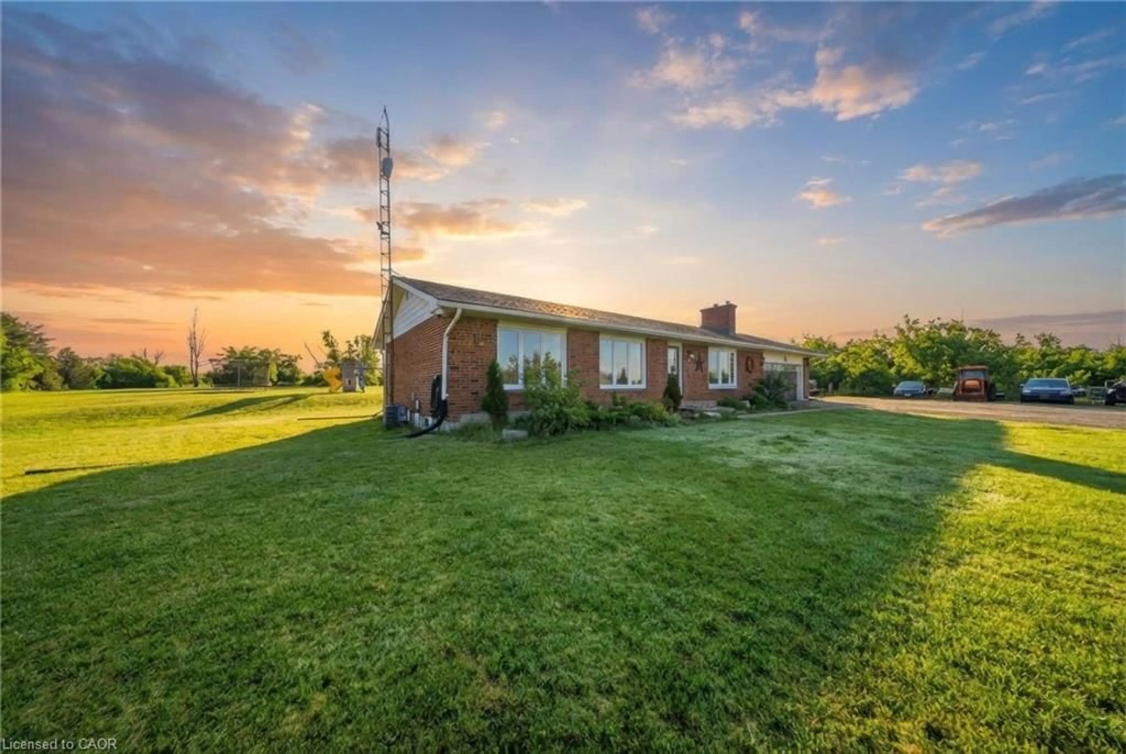 A pic from outside/outdoor area/front of a property/back of a property/a pic from drone, unknown for 9639 Sideroad 27 Sideroad, Erin Ontario N0B 1T0