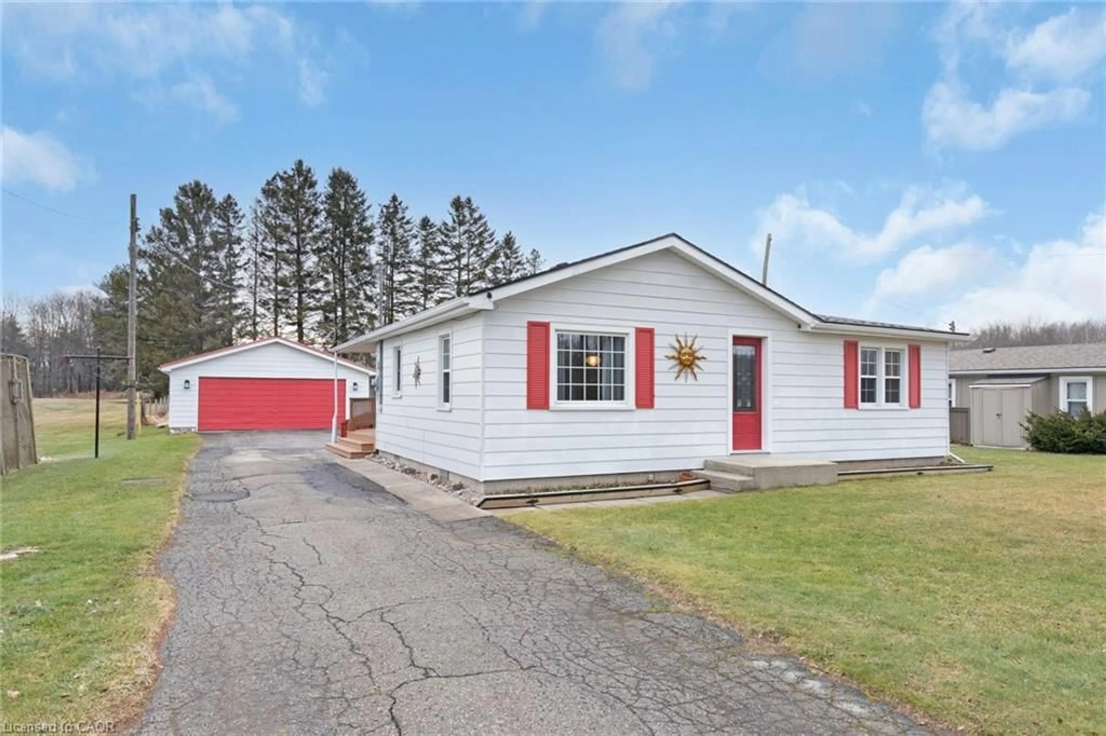 Home with vinyl exterior material, street for 922 Charlotteville Rd 8 Rd, Simcoe Ontario N3Y 4K5