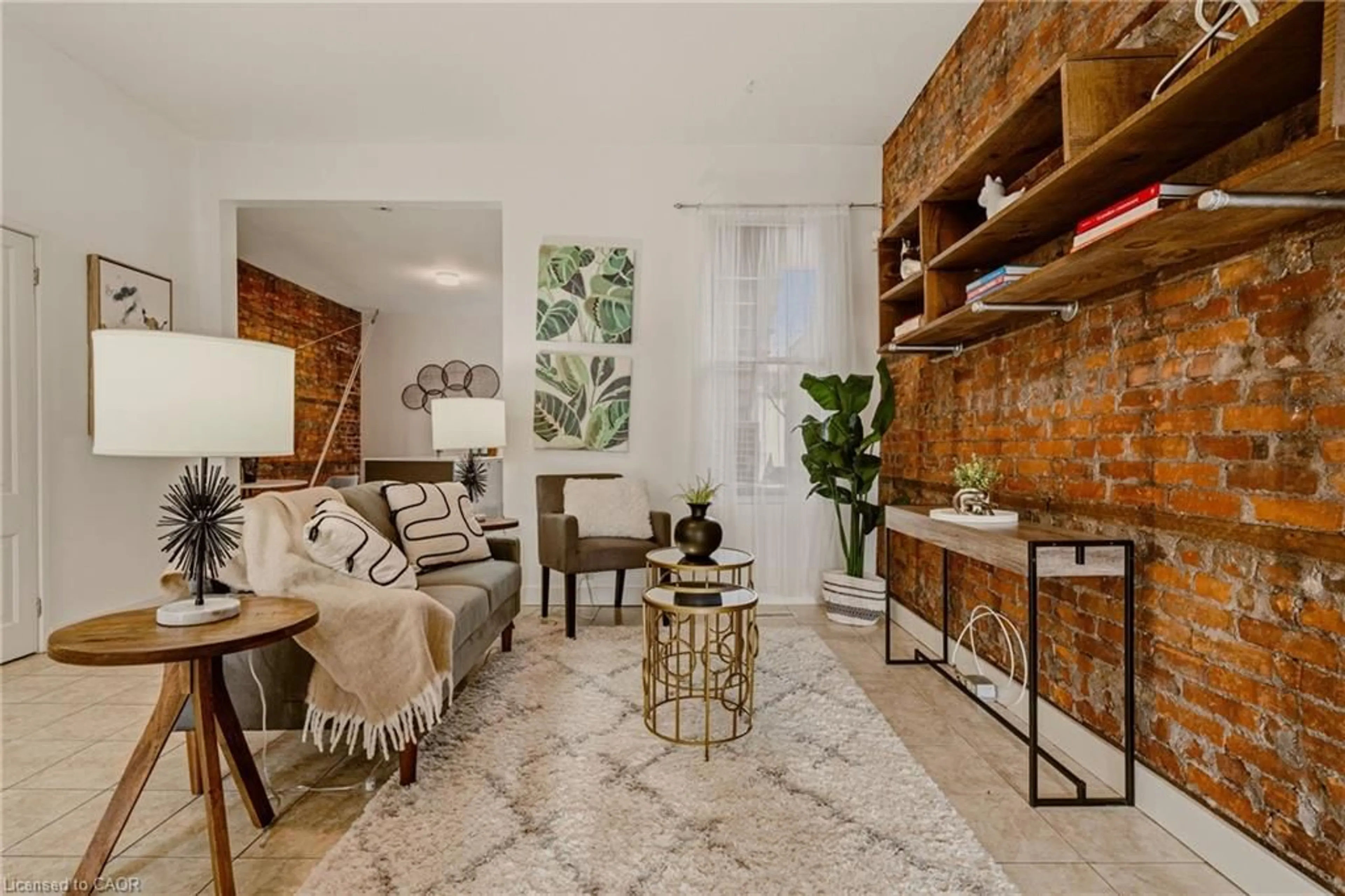 Living room with furniture, ceramic/tile floor for 163 Victoria Ave, Hamilton Ontario L8L 5E9