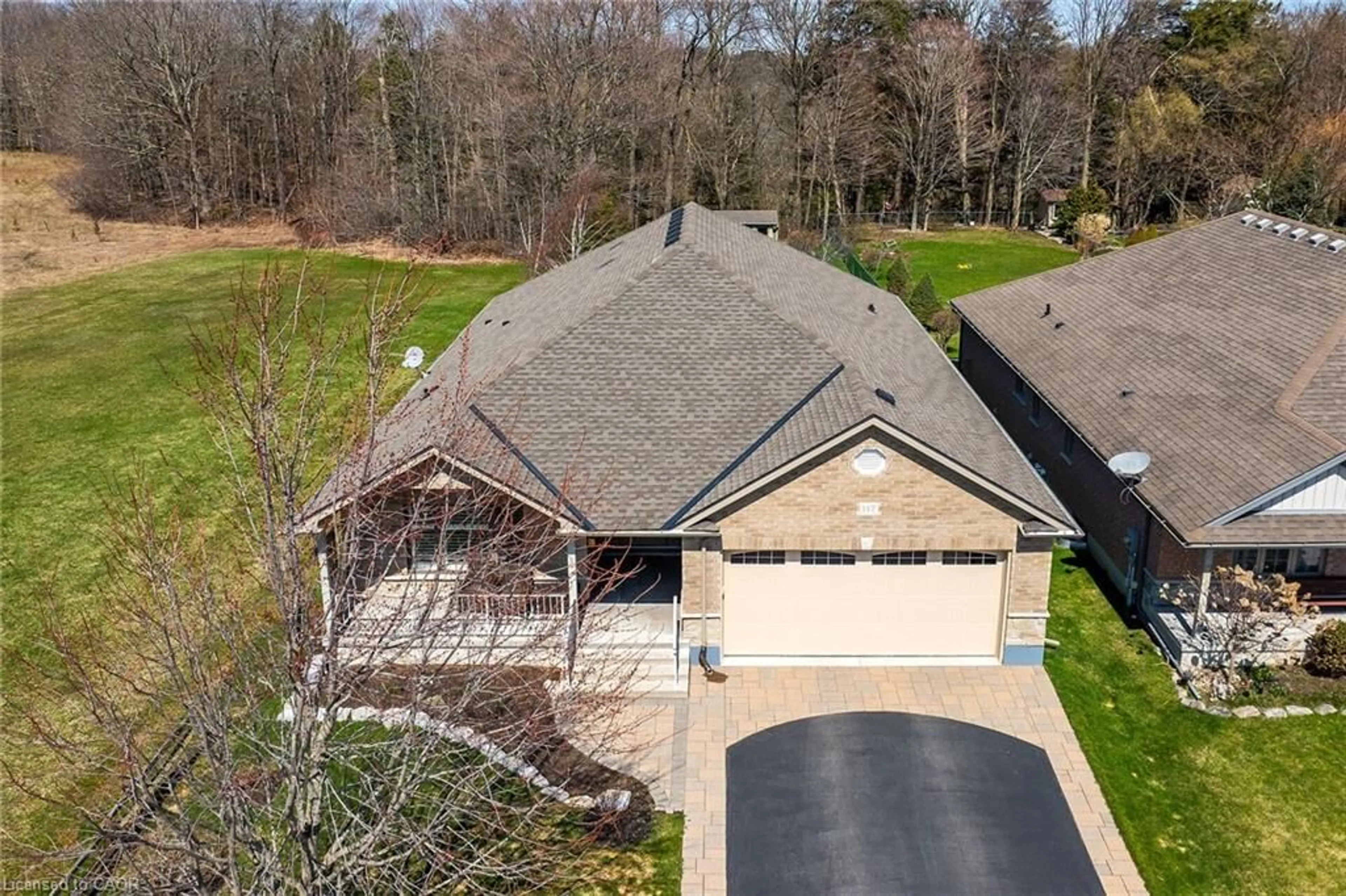 A pic from outside/outdoor area/front of a property/back of a property/a pic from drone, unknown for 117 Willowdale Cres, Port Dover Ontario N0A 1N5