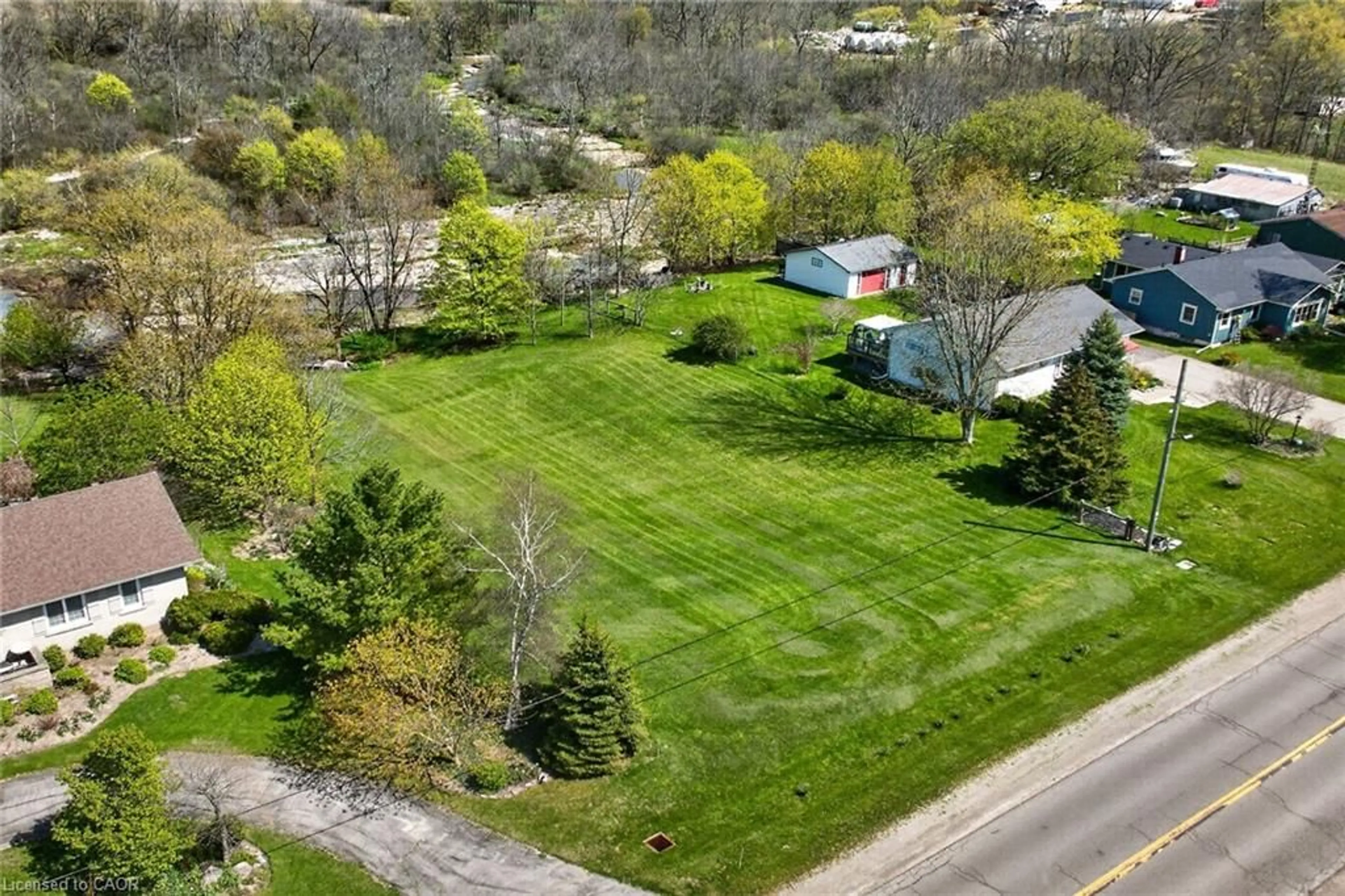 A pic from outside/outdoor area/front of a property/back of a property/a pic from drone, street for PT LT 1 Erie St, Selkirk Ontario N0A 1P0