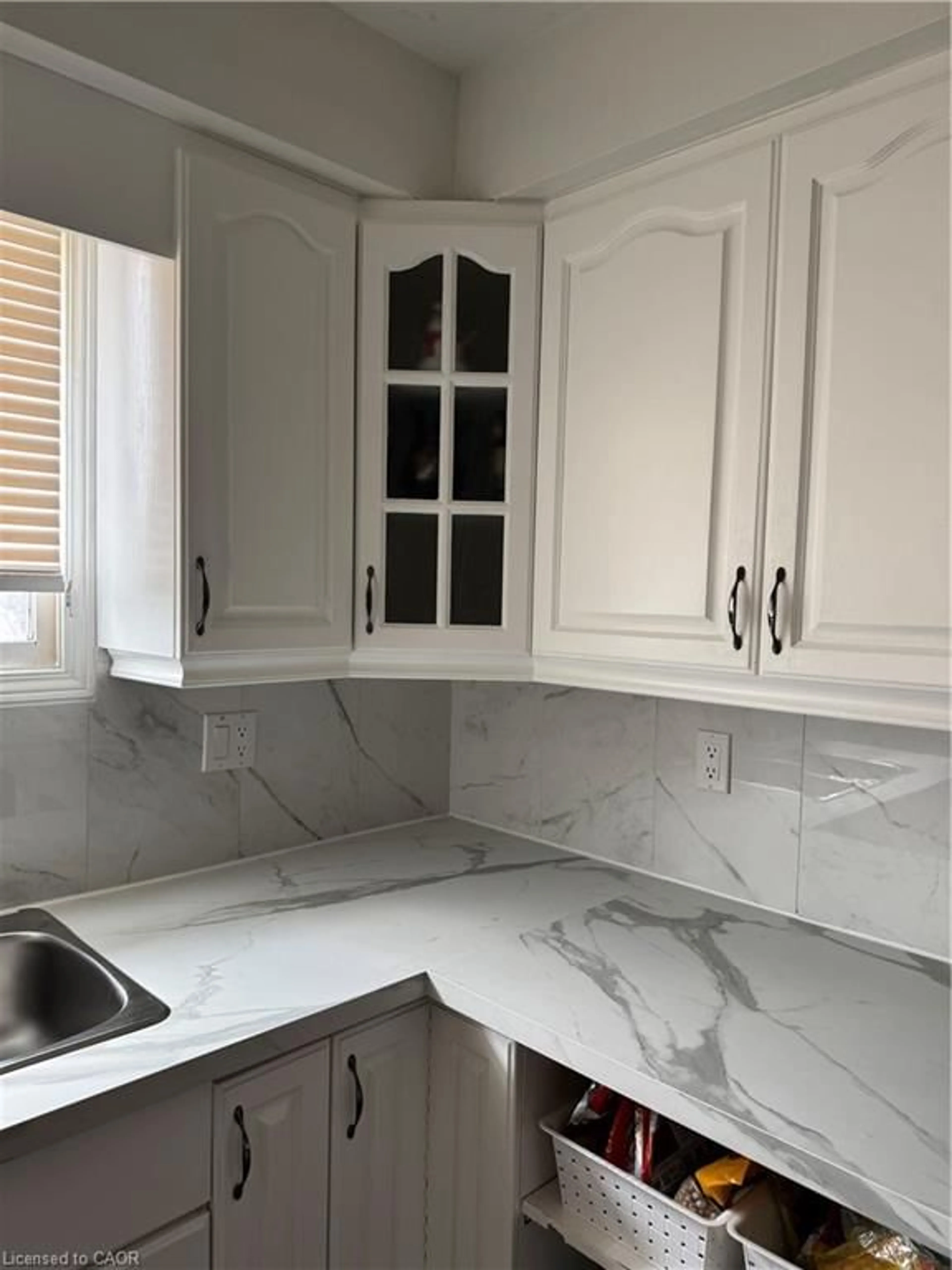 Unknown for 115 Westvale Dr, Waterloo Ontario N2T 1K1