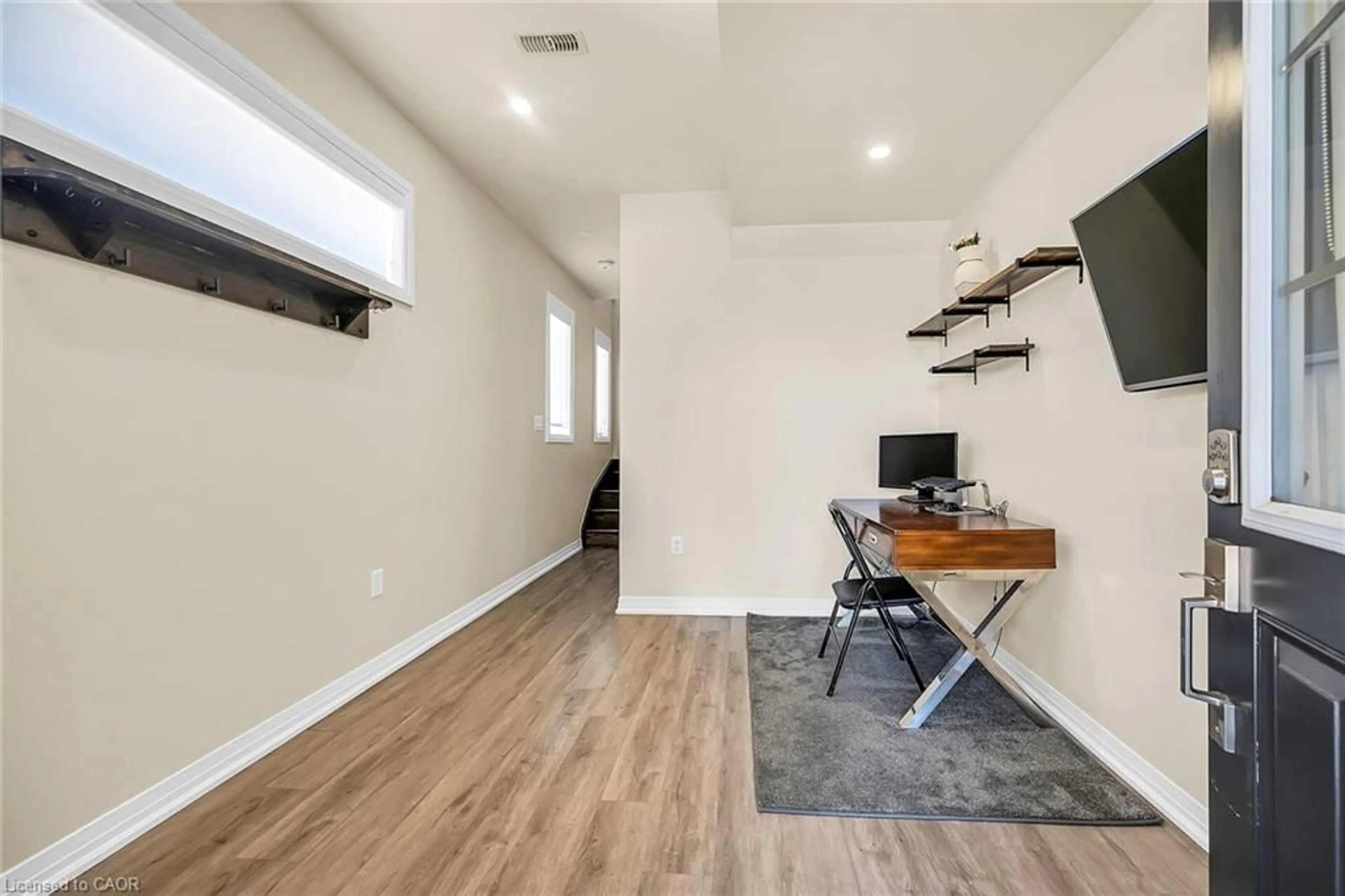 A pic of a room for 575 Woodward Ave #48, Hamilton Ontario L8H 6P2