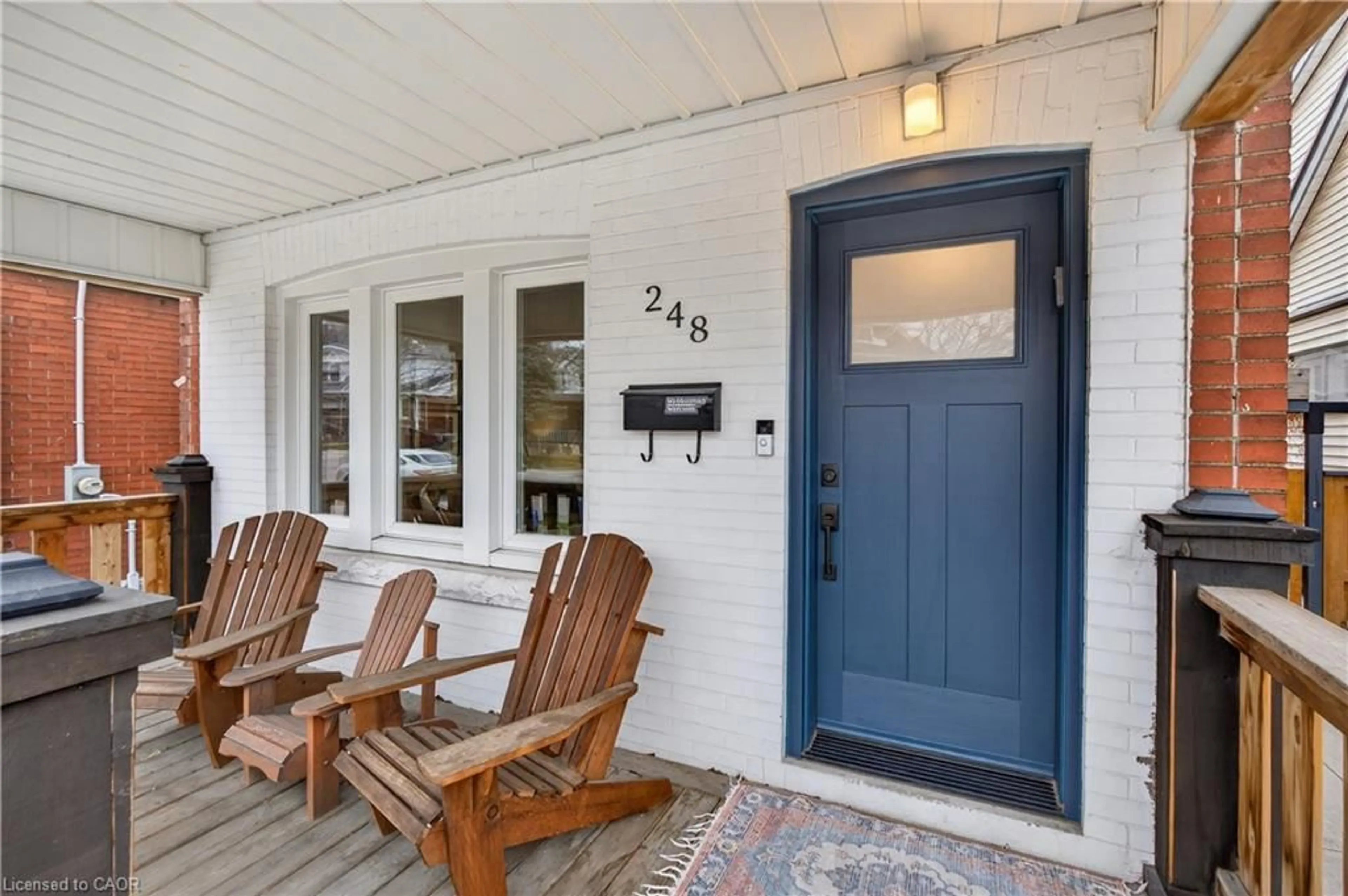 Indoor entryway for 248 London St, Hamilton Ontario L8K 2H2