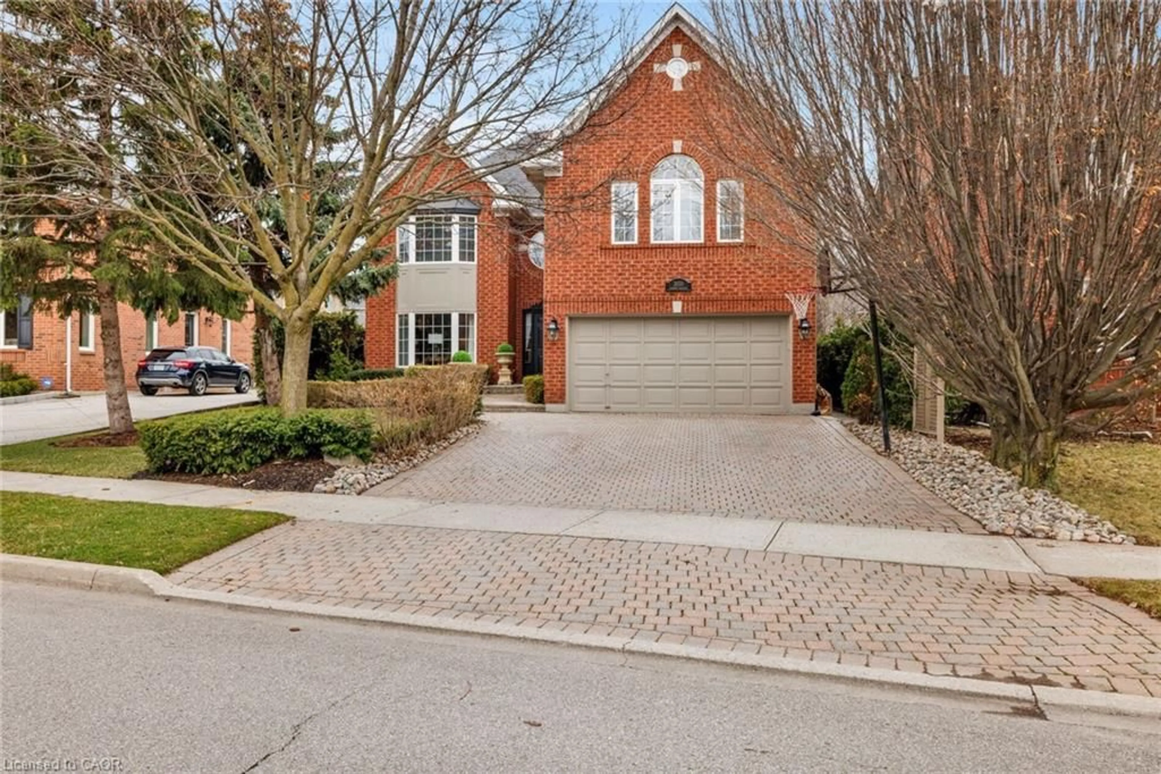 Home with brick exterior material, street for 2030 Banbury Cres, Oakville Ontario L6H 5P9