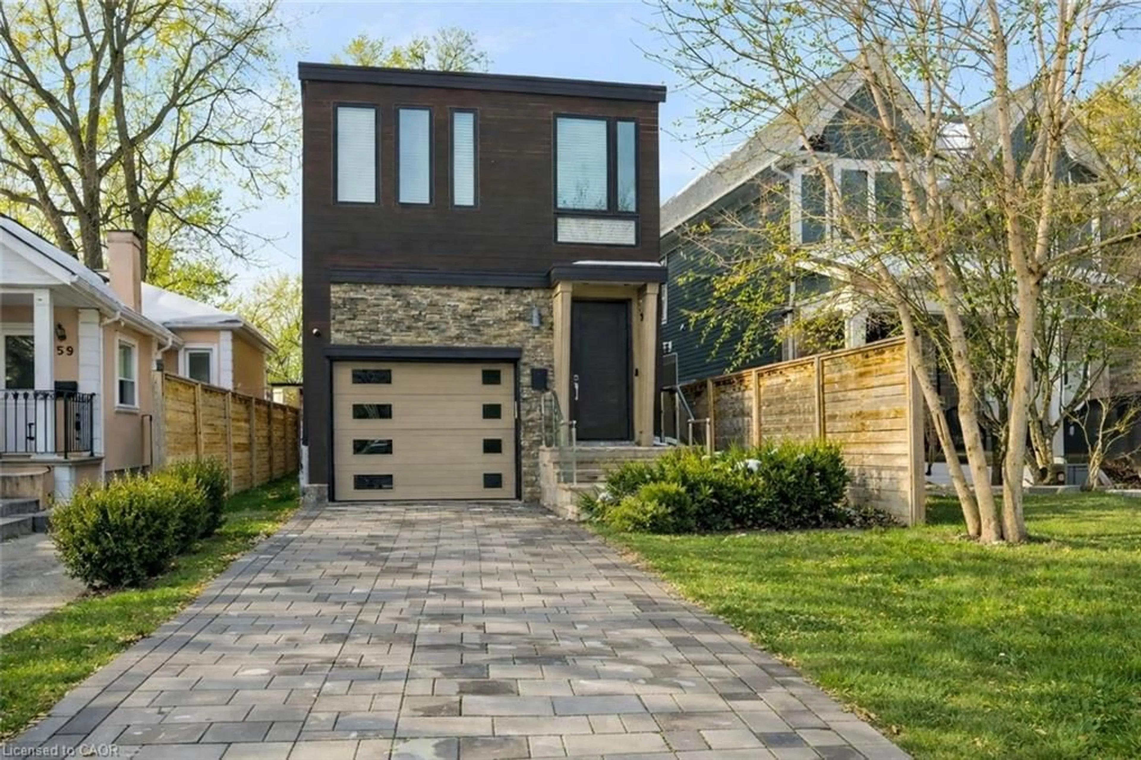 Home with brick exterior material, street for 63 Troy St, Mississauga Ontario L5G 1S6