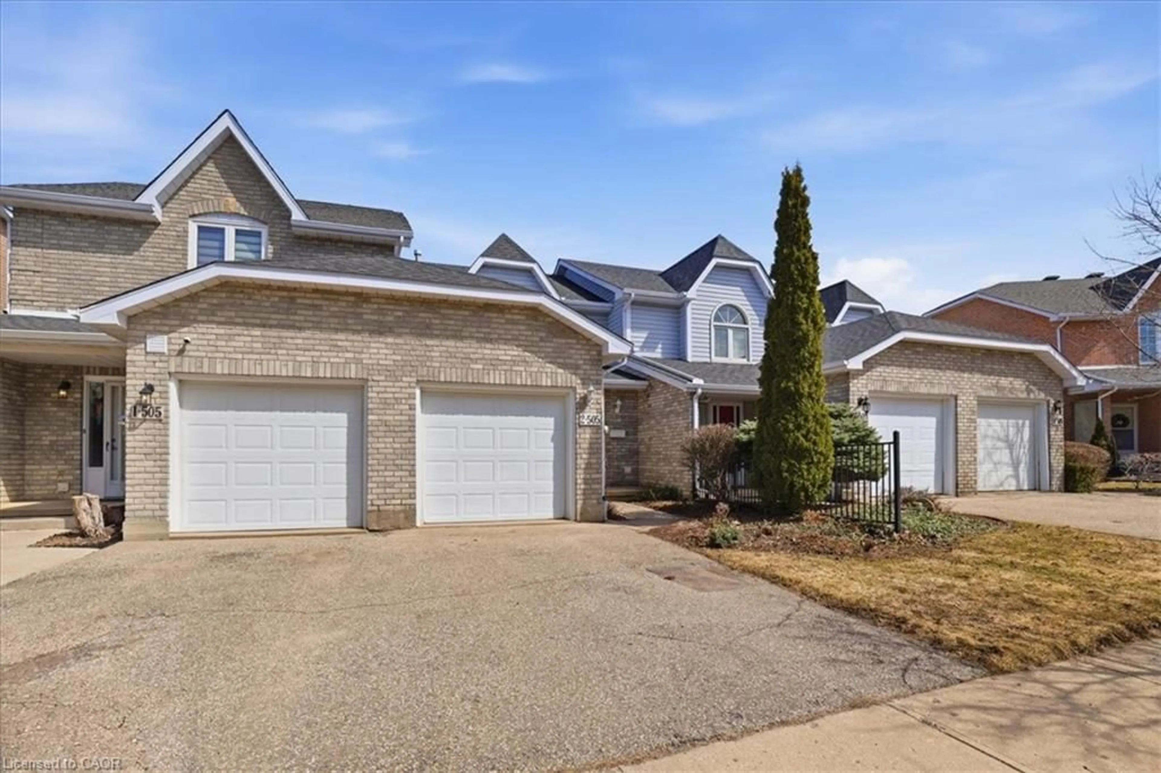 Home with brick exterior material, street for 505 Oakvale Dr #2, Waterloo Ontario N2T 2G6