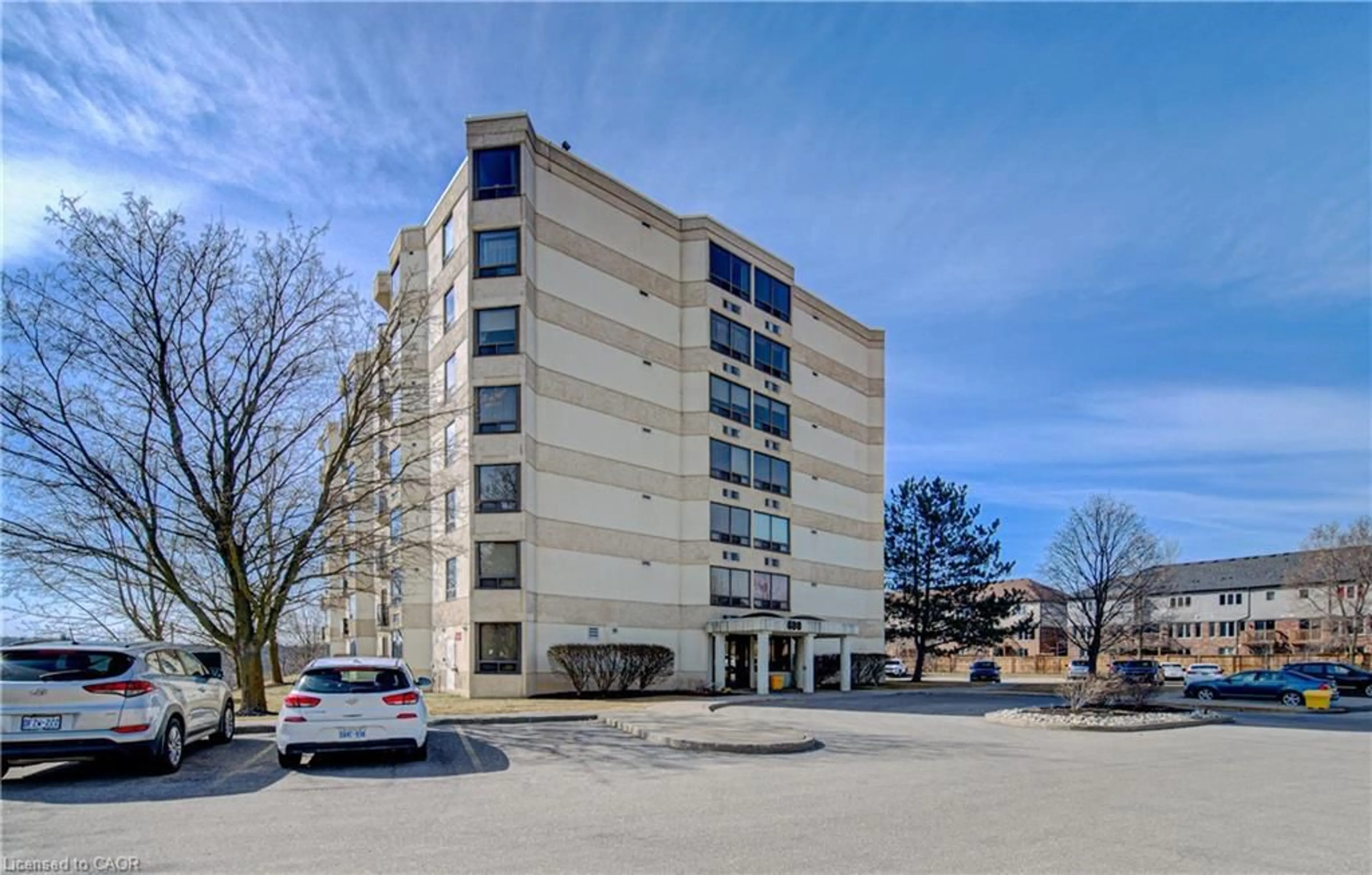 Unknown for 688 Preston Pky #702, Cambridge Ontario N3H 5K6