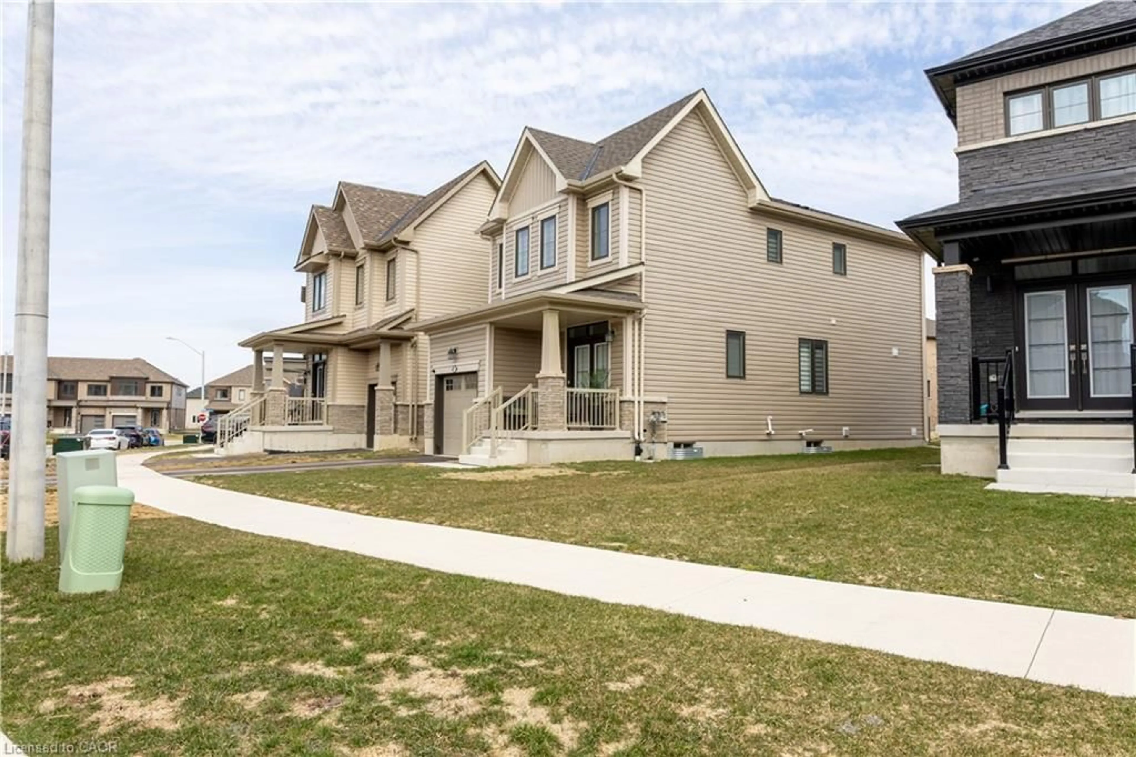 Unknown for 16 Brighton Lane, Thorold Ontario L2V 0B7