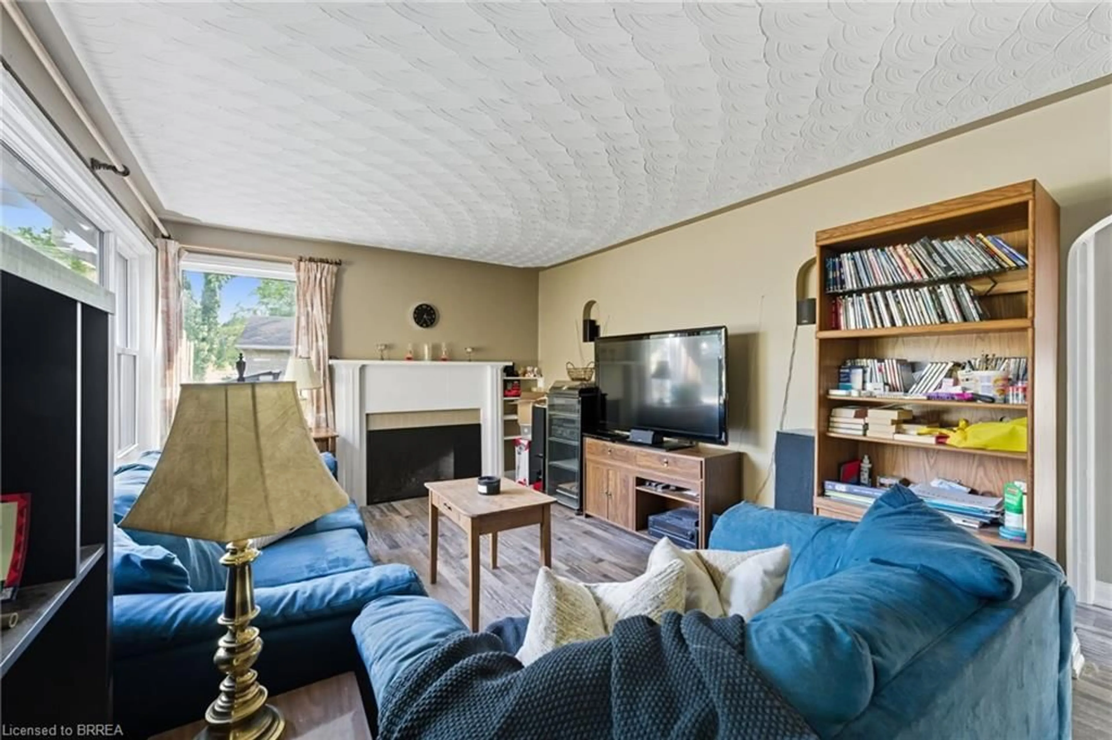 Living room with furniture, unknown for 36 Gibson Dr, Simcoe Ontario N3Y 3L3