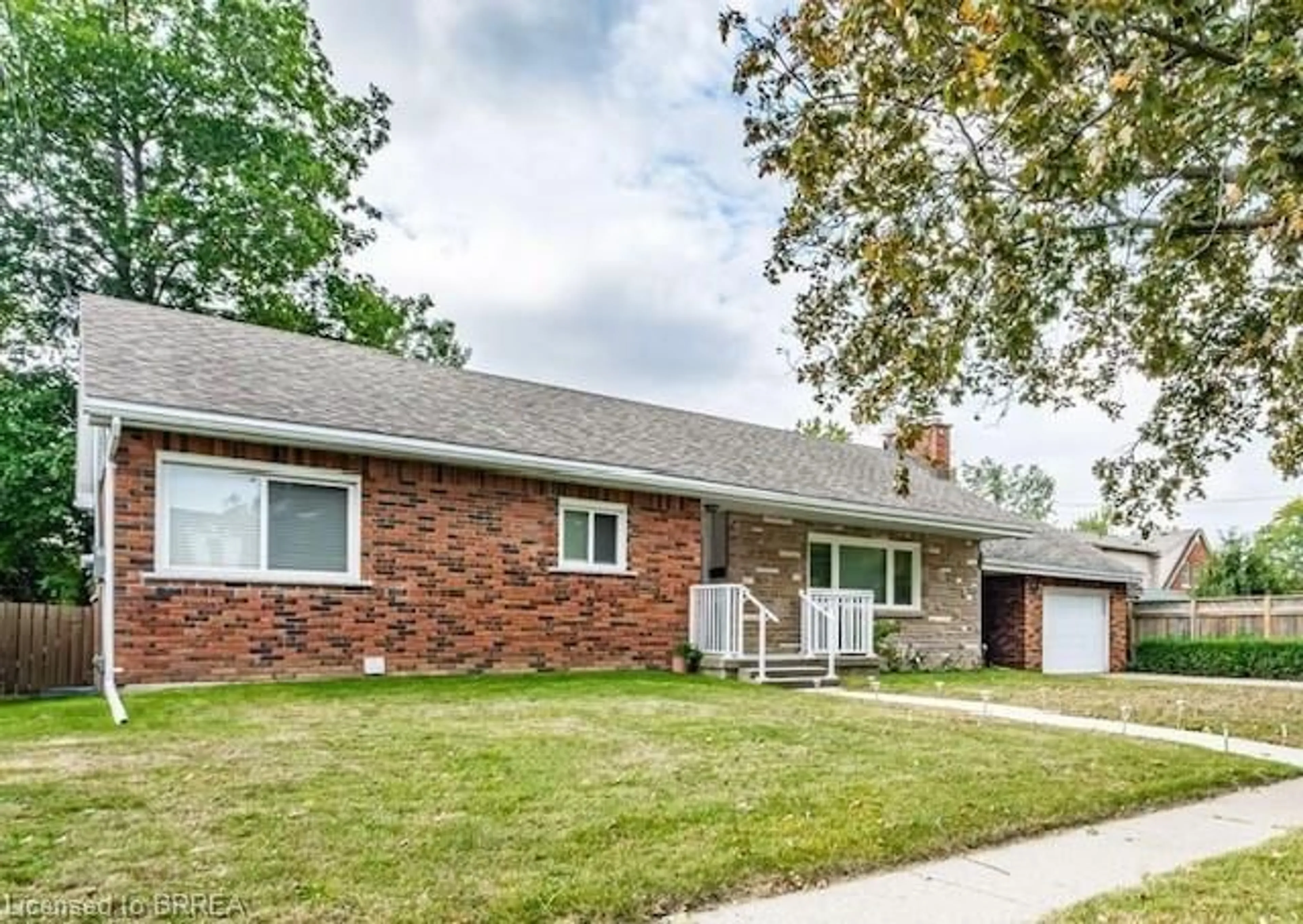 Home with brick exterior material, street for 75 Henderson Ave, Brantford Ontario N3R 4W1