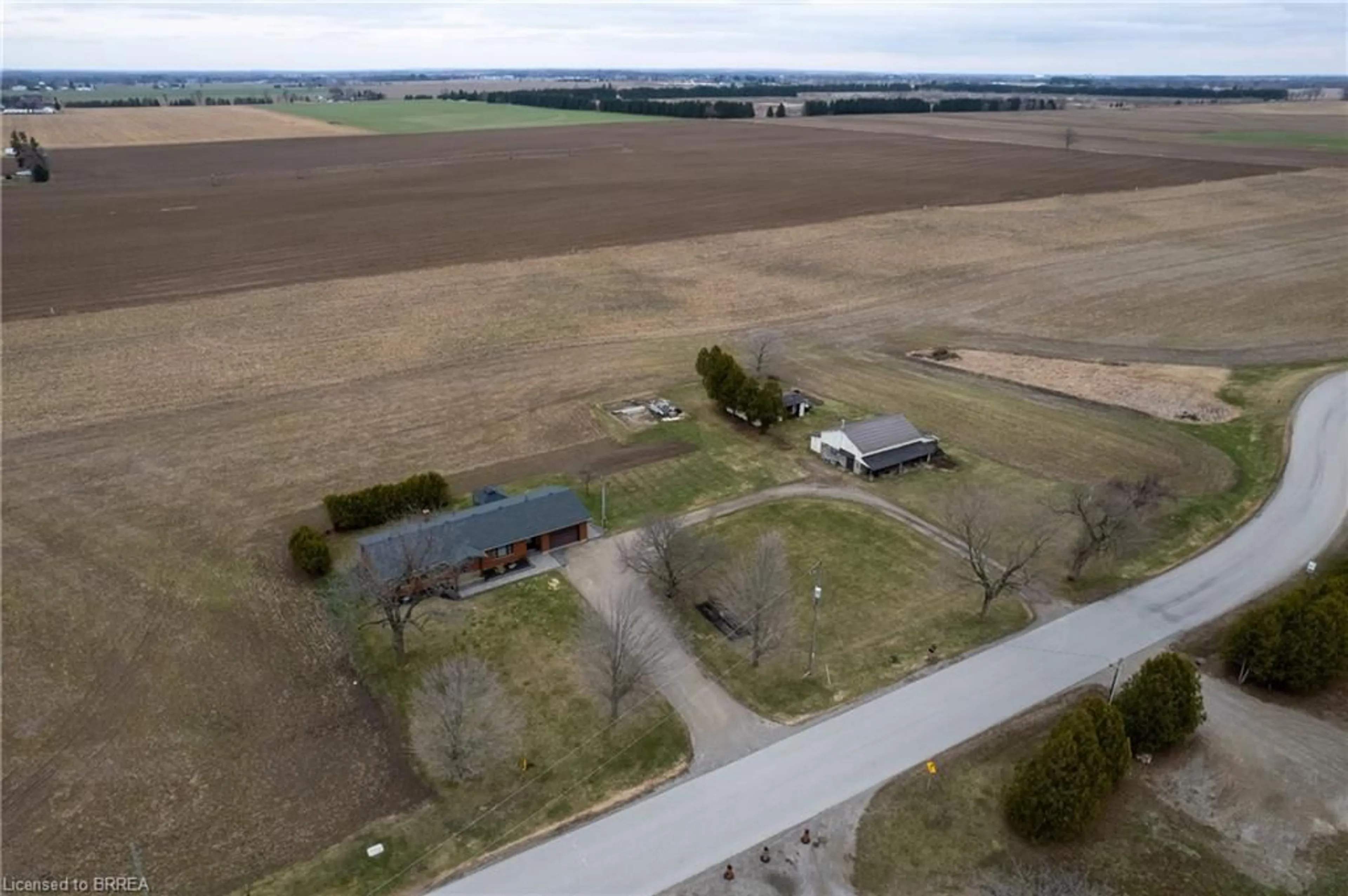A pic from outside/outdoor area/front of a property/back of a property/a pic from drone, unknown for 58 Tenth Concession Rd, Burford Ontario N0E 1A0