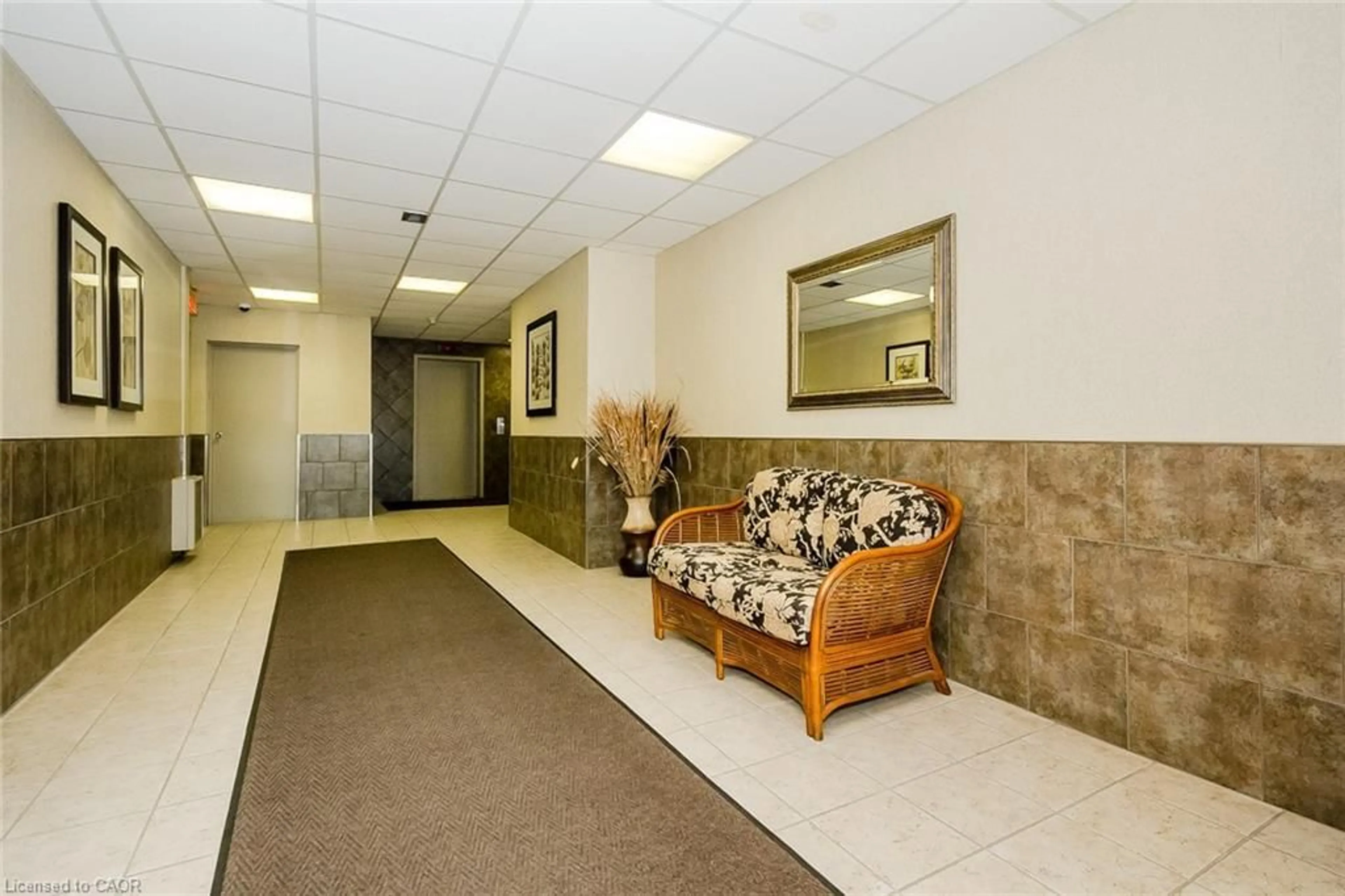 Unknown for 358 Waterloo Ave #902, Guelph Ontario N1H 7Y3