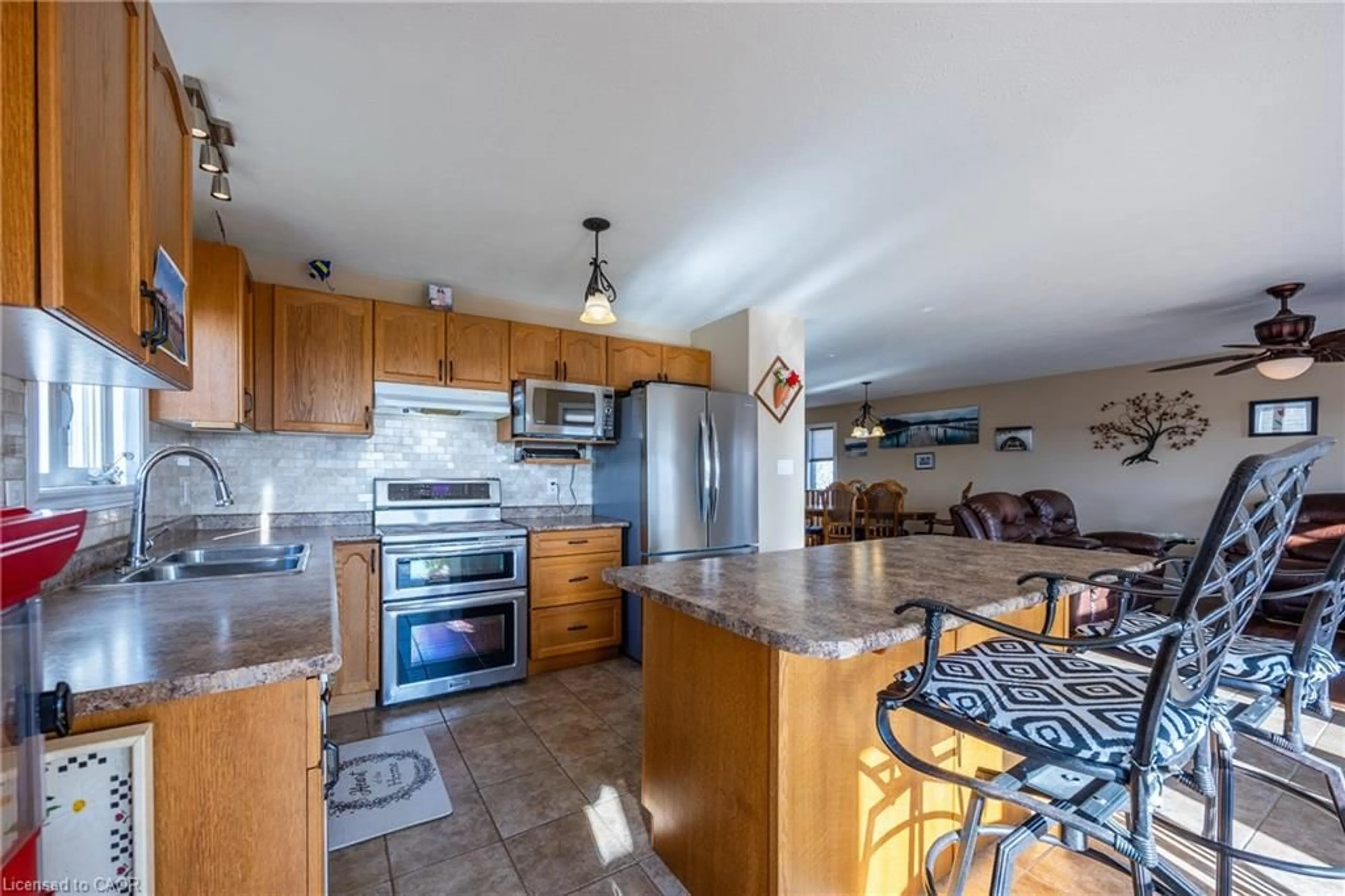 Open concept kitchen, ceramic/tile floor for 63 Upper Canada Dr, Port Rowan Ontario N0E 1M0