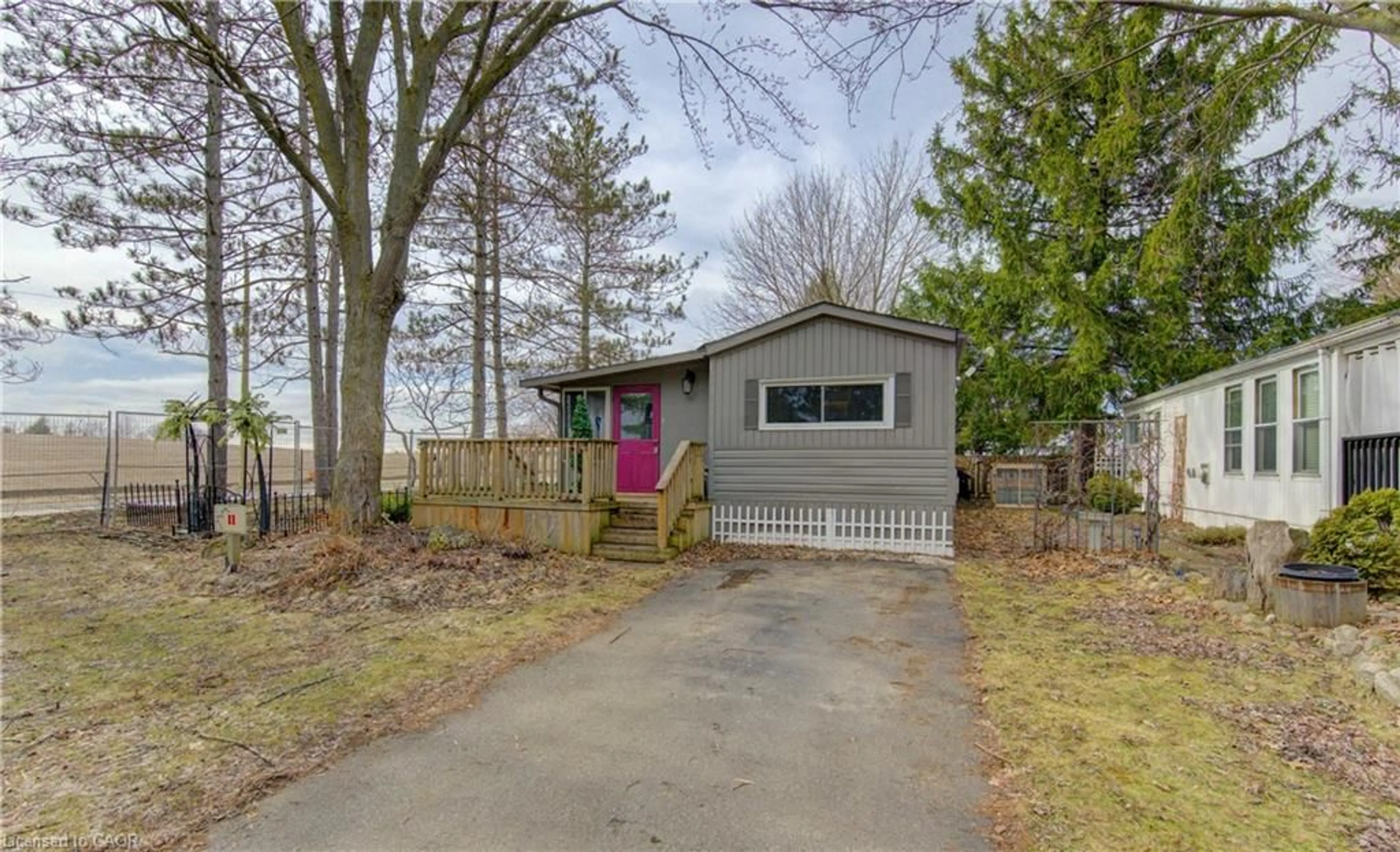 Shed for 580 Beaver Creek Rd #11, Waterloo Ontario N2J 3Z4