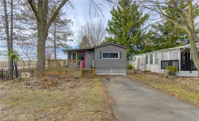 580 Beaver Creek Rd #11, Waterloo 5