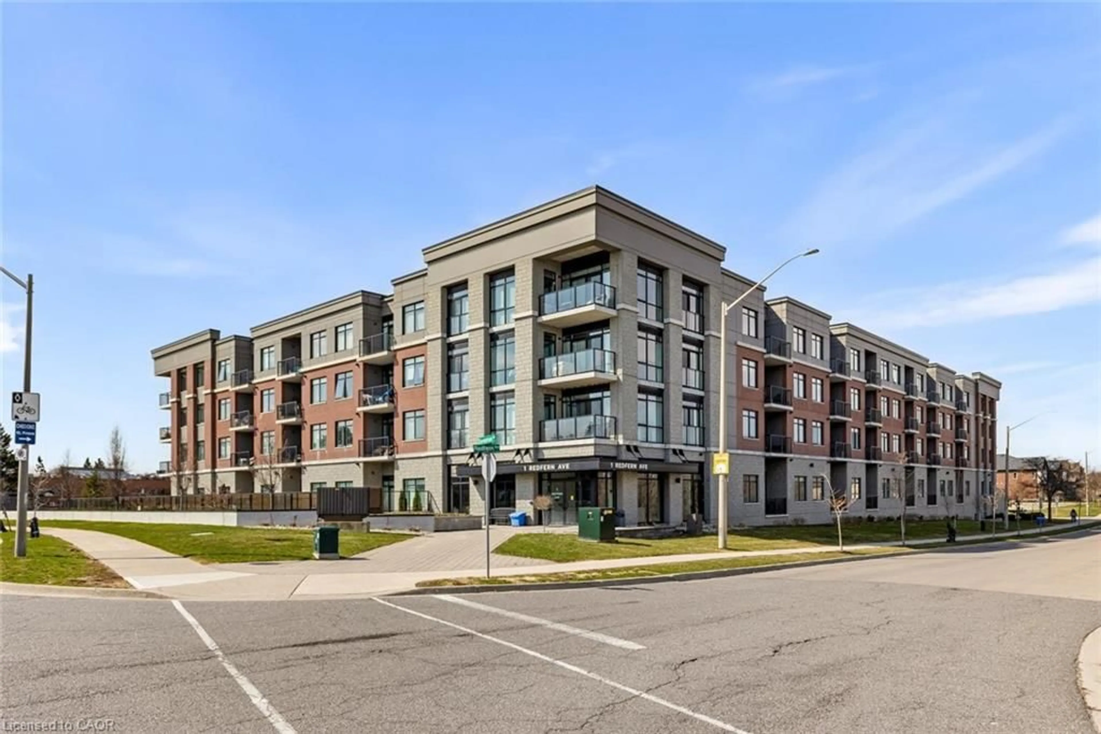 Unknown for 1 Redfern Ave, Hamilton Ontario L9C 0E6