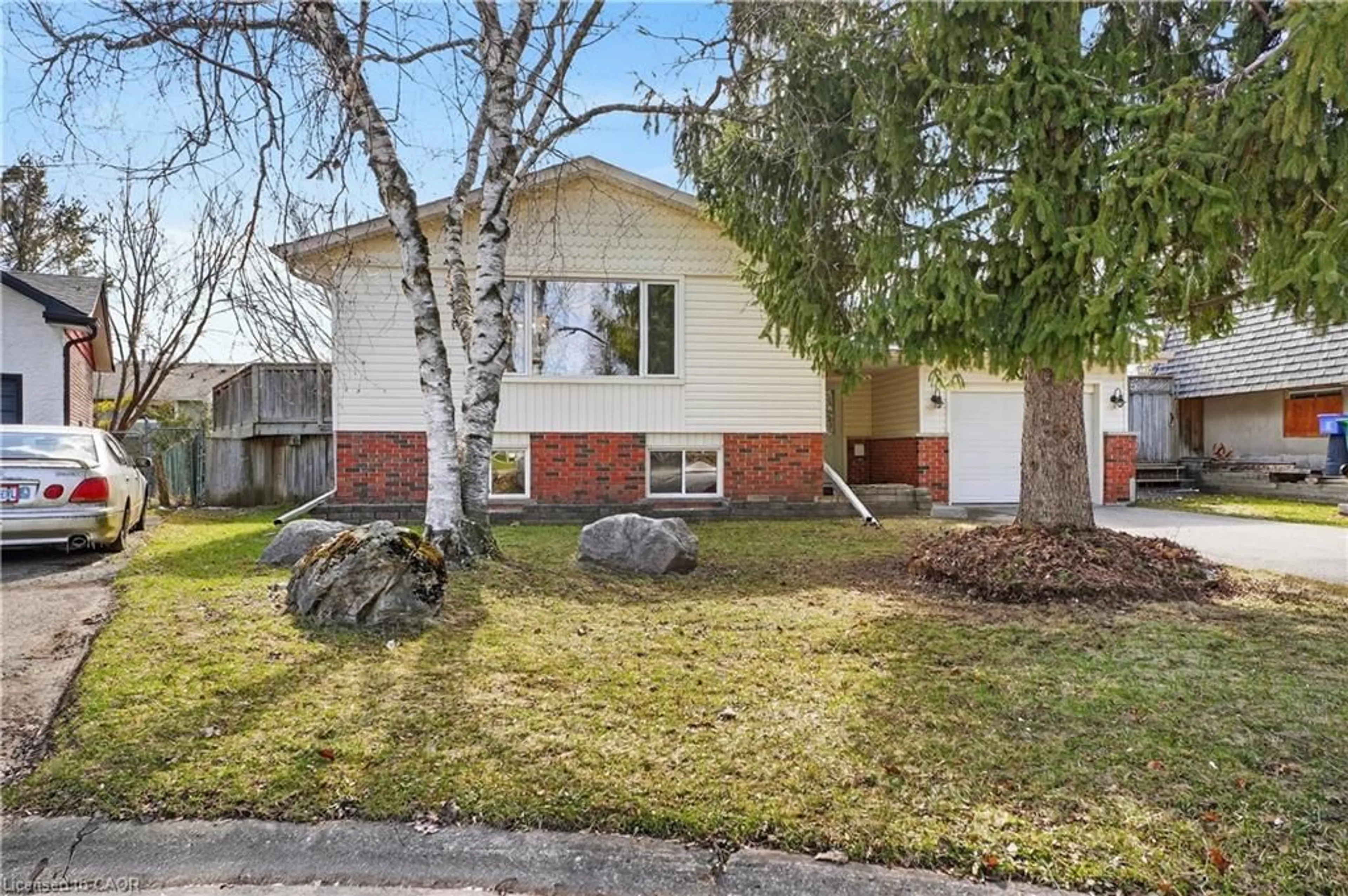 Home with brick exterior material, street for 309 Daleside Pl, Waterloo Ontario N2L 5M4