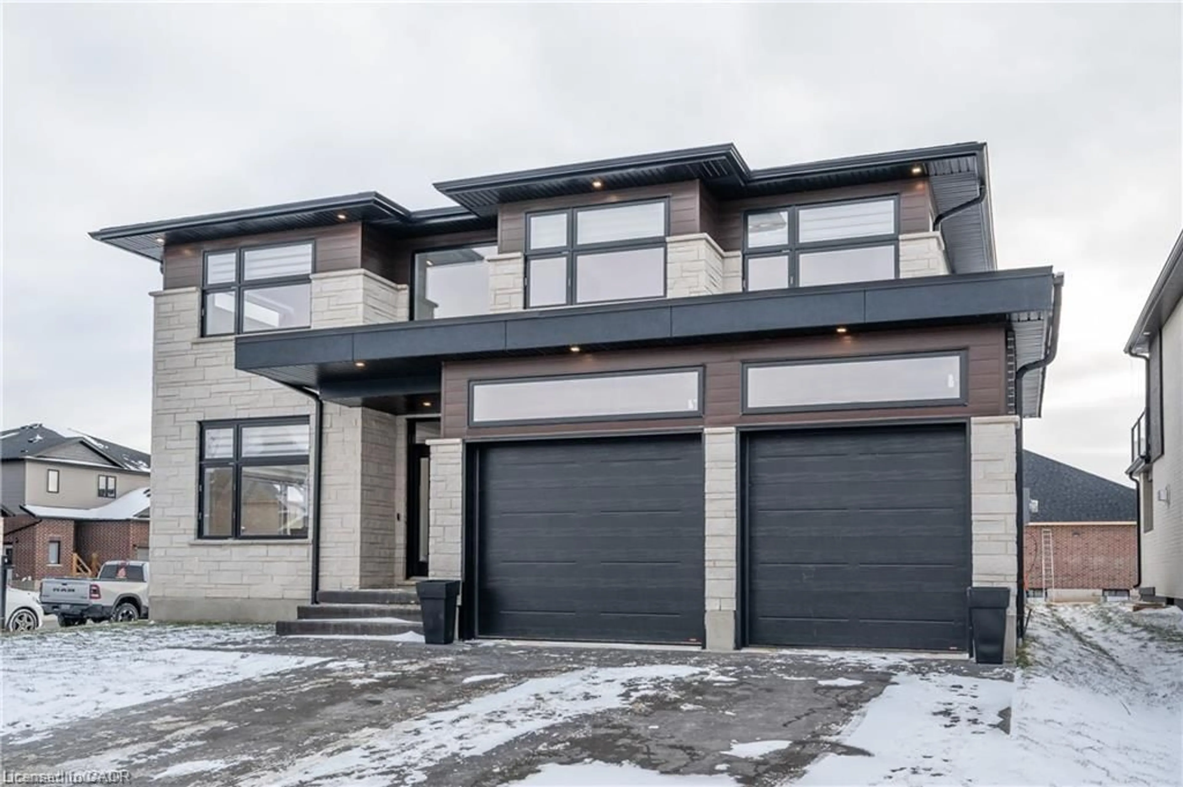 Home with brick exterior material, street for 39 Coulter St, Milverton Ontario N0K 1M0