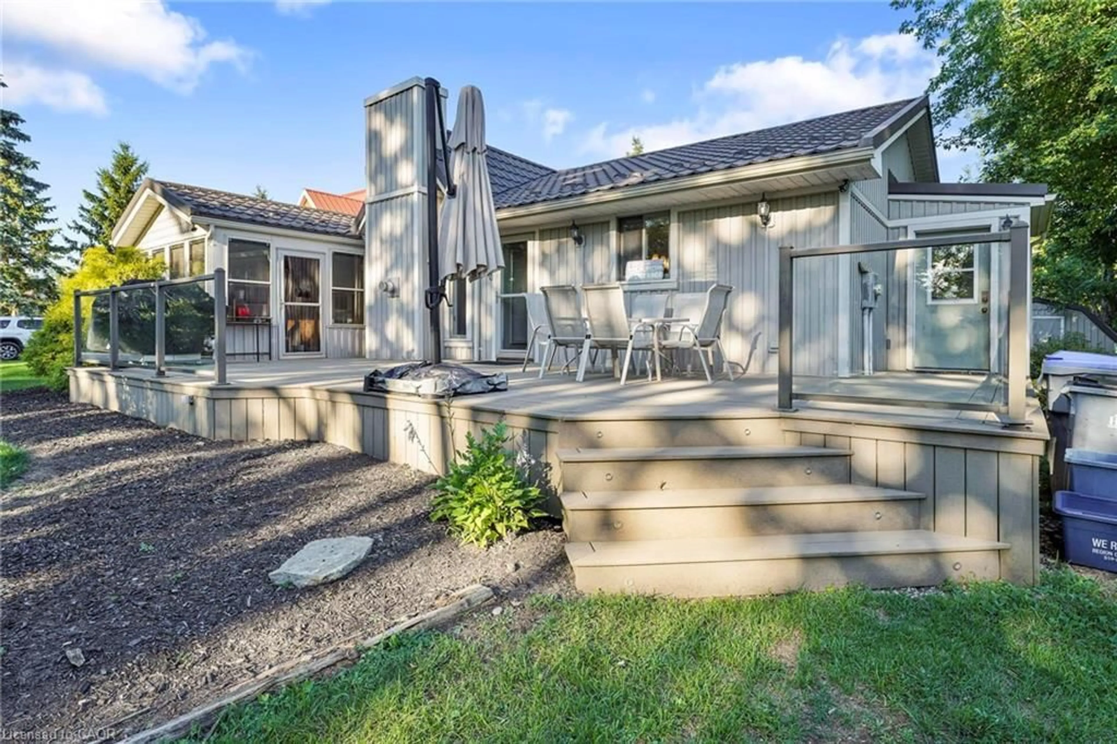 Patio, unknown for 71842 Sunview Ave, Dashwood Ontario N0M 2T0