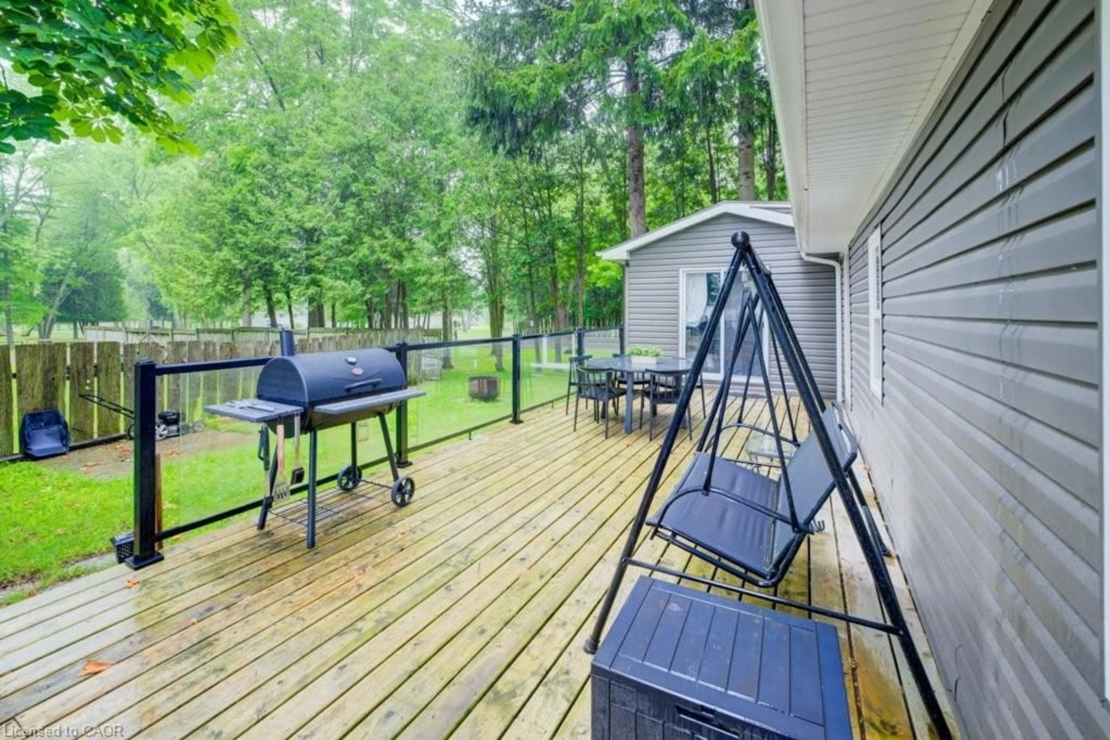 Patio, unknown for 1652 Puddicombe Rd #417, New Hamburg Ontario N3A 3C3