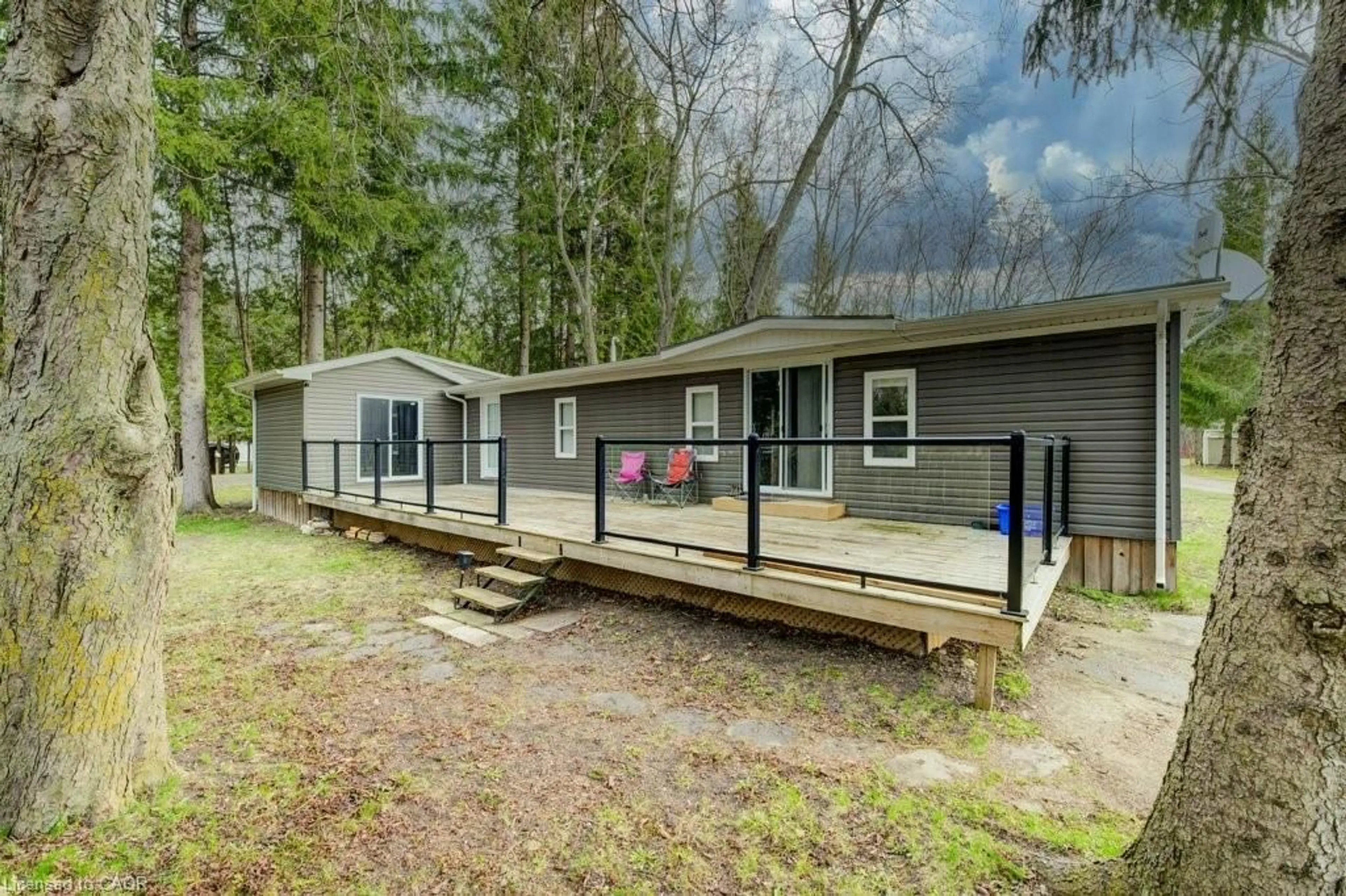 Unknown for 1652 Puddicombe Rd #417, New Hamburg Ontario N3A 3C3